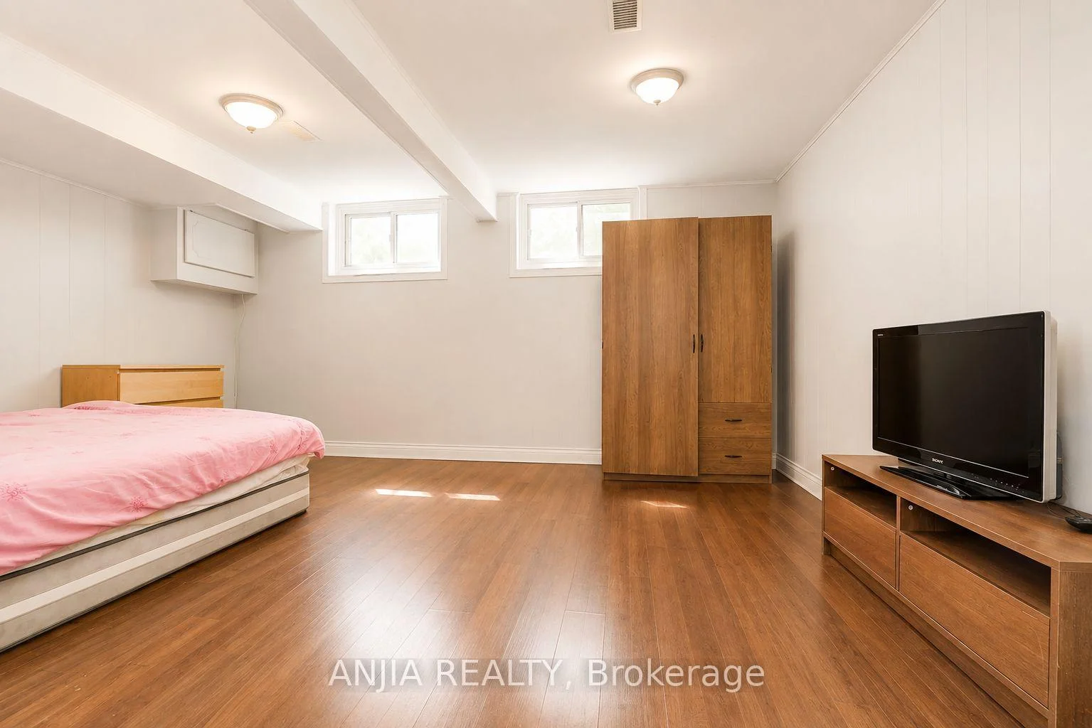 Photo 17 of 115 Portsdown Road, Scarborough, Dorset Park — HOMEH