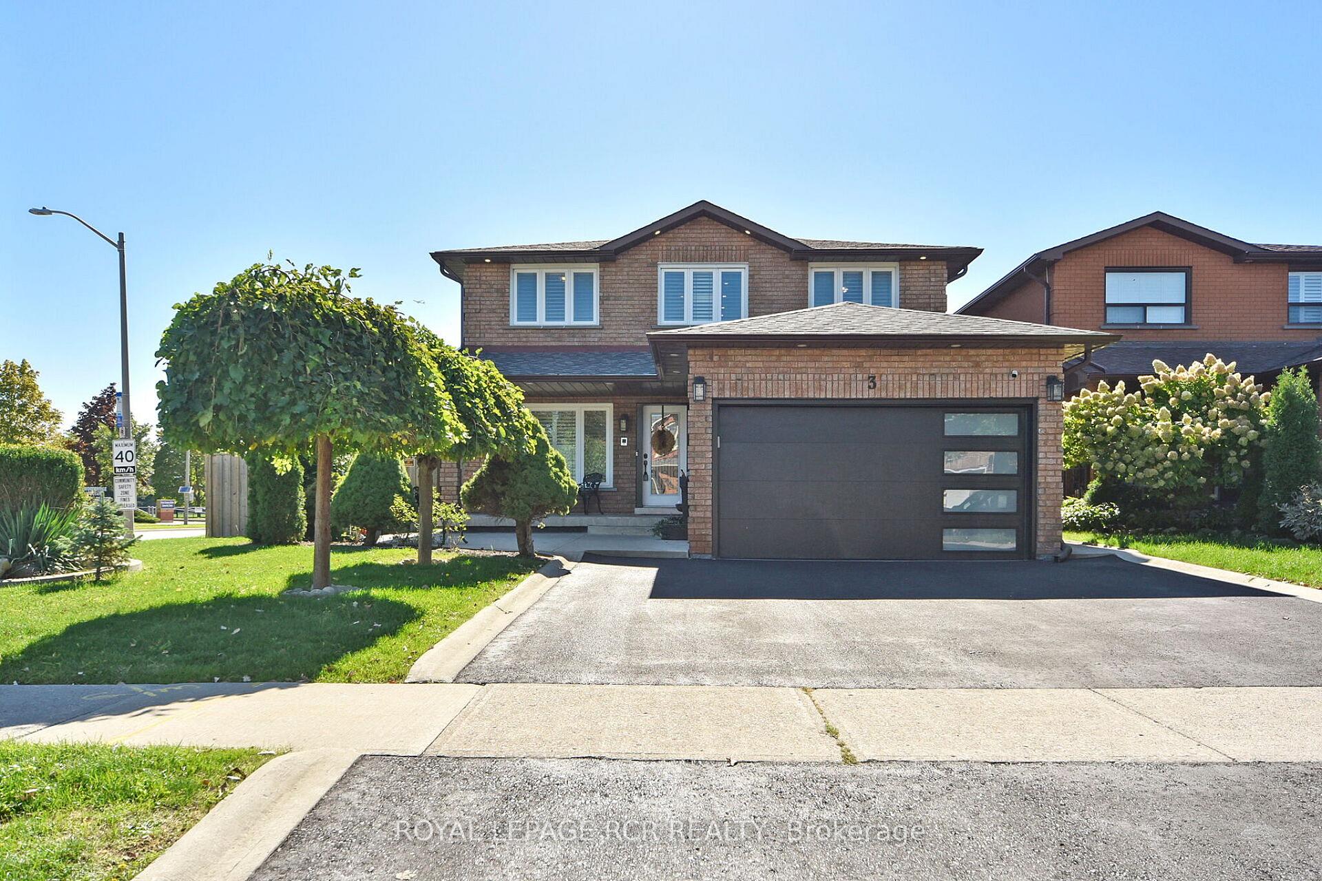 Photo 3 of 3 Jackman Crescent, Vaughan, West Woodbridge — HOMEH