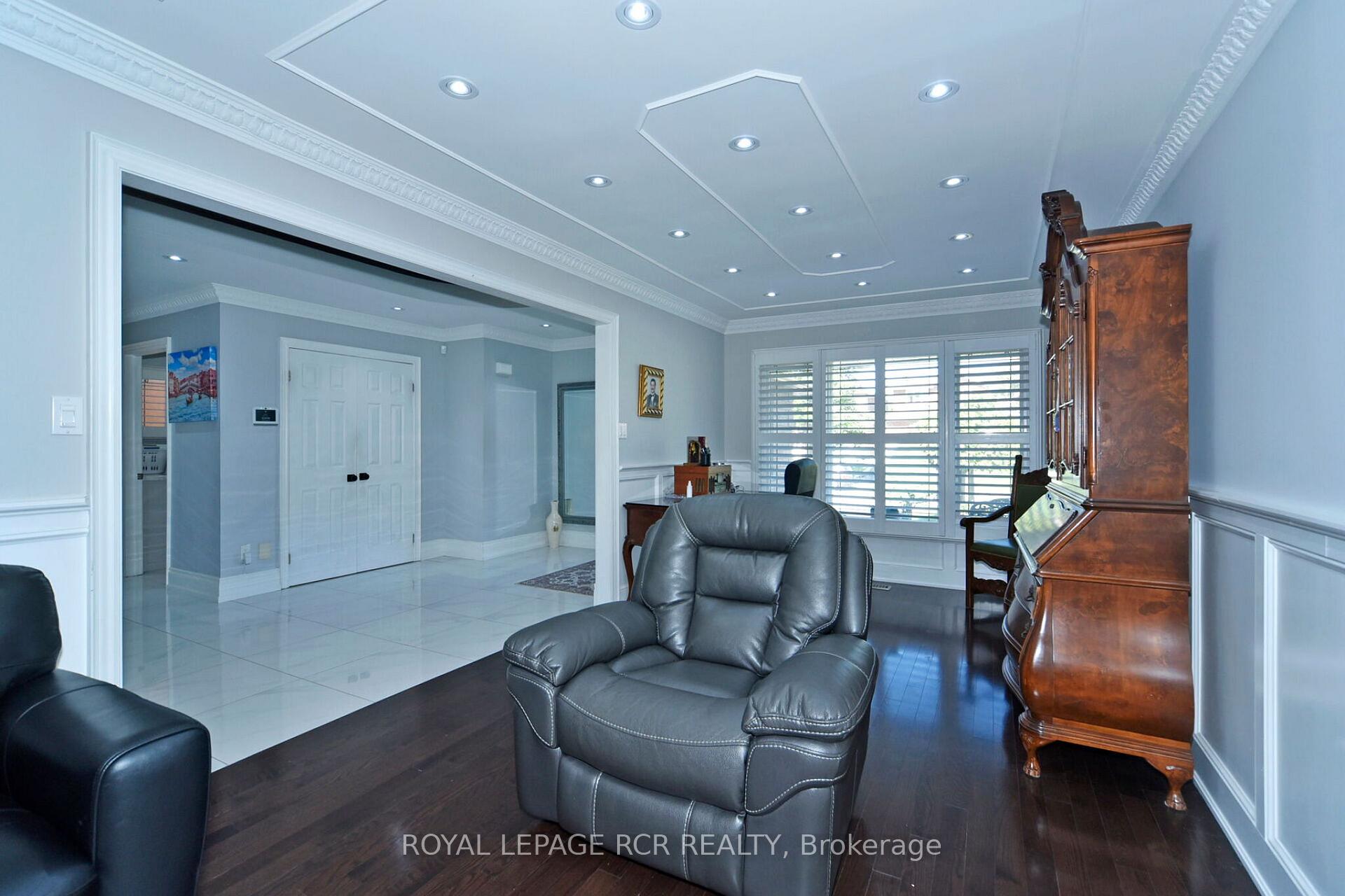 Photo 8 of 3 Jackman Crescent, Vaughan, West Woodbridge — HOMEH