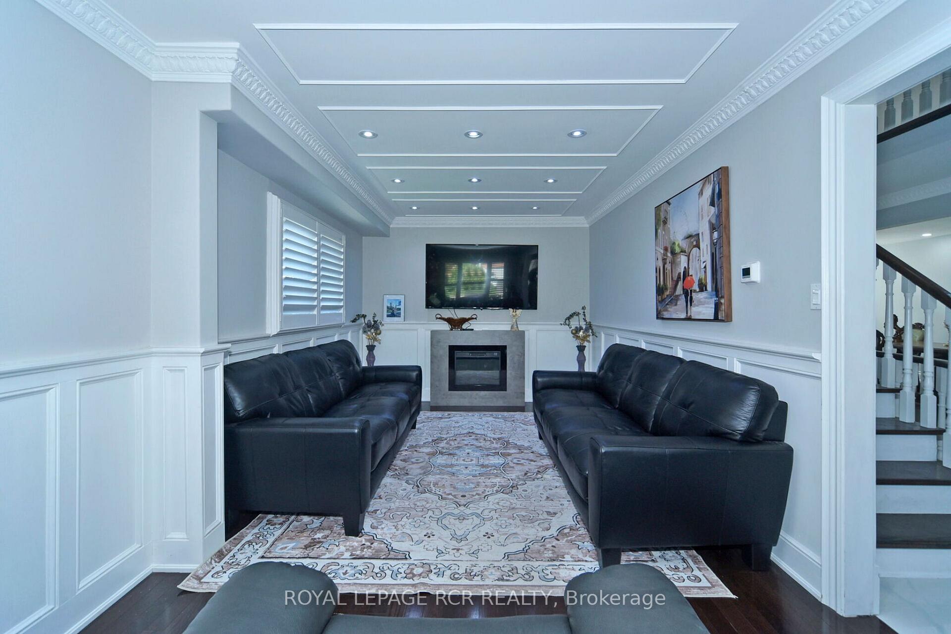 Photo 9 of 3 Jackman Crescent, Vaughan, West Woodbridge — HOMEH