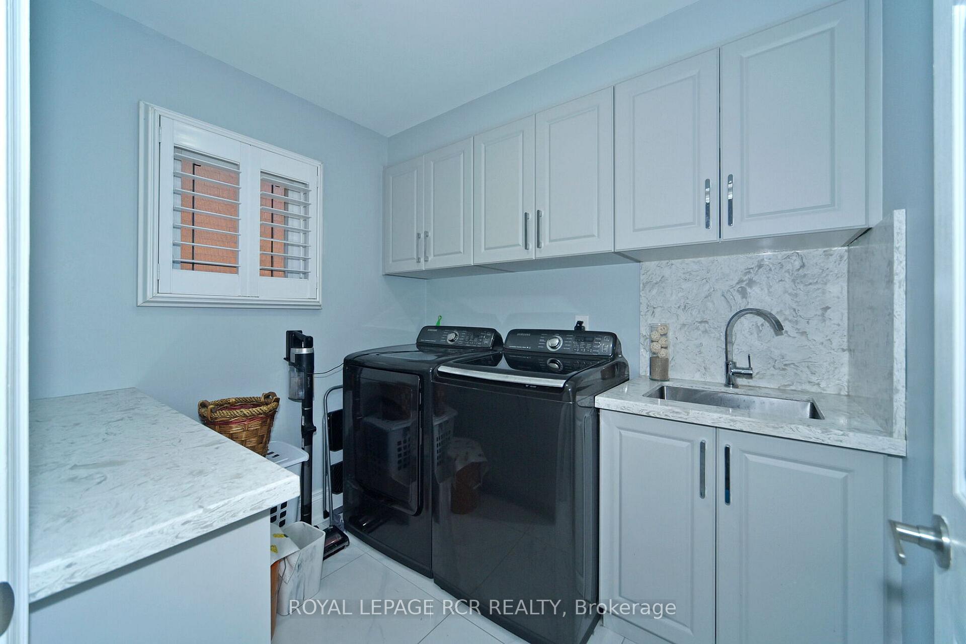 Photo 12 of 3 Jackman Crescent, Vaughan, West Woodbridge — HOMEH