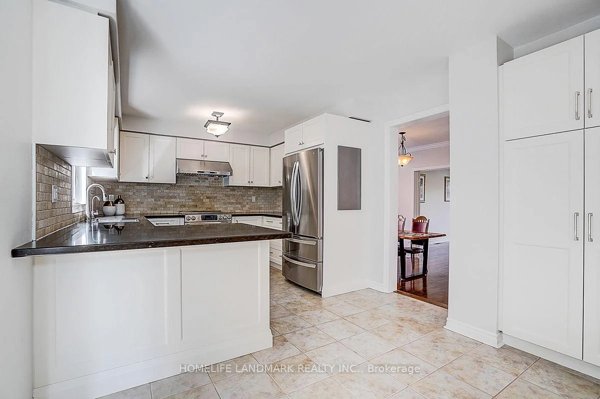 Photo 18 of 31 Crimson Ridge Road, Barrie, Bayshore — HOMEH