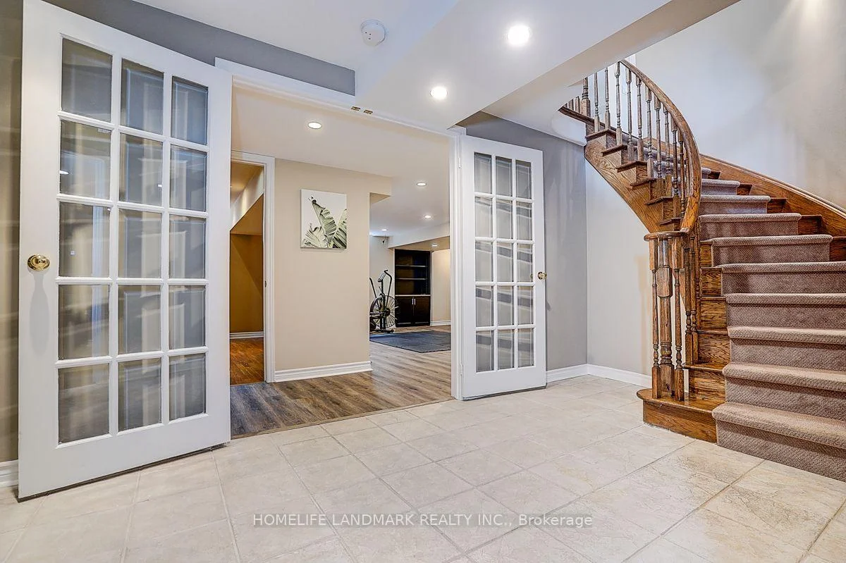 Photo 43 of 31 Crimson Ridge Road, Barrie, Bayshore — HOMEH