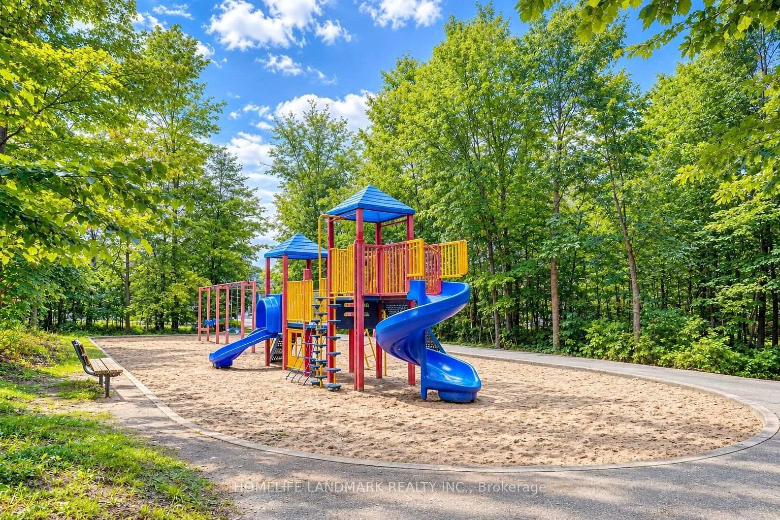Photo 57 of 31 Crimson Ridge Road, Barrie, Bayshore — HOMEH