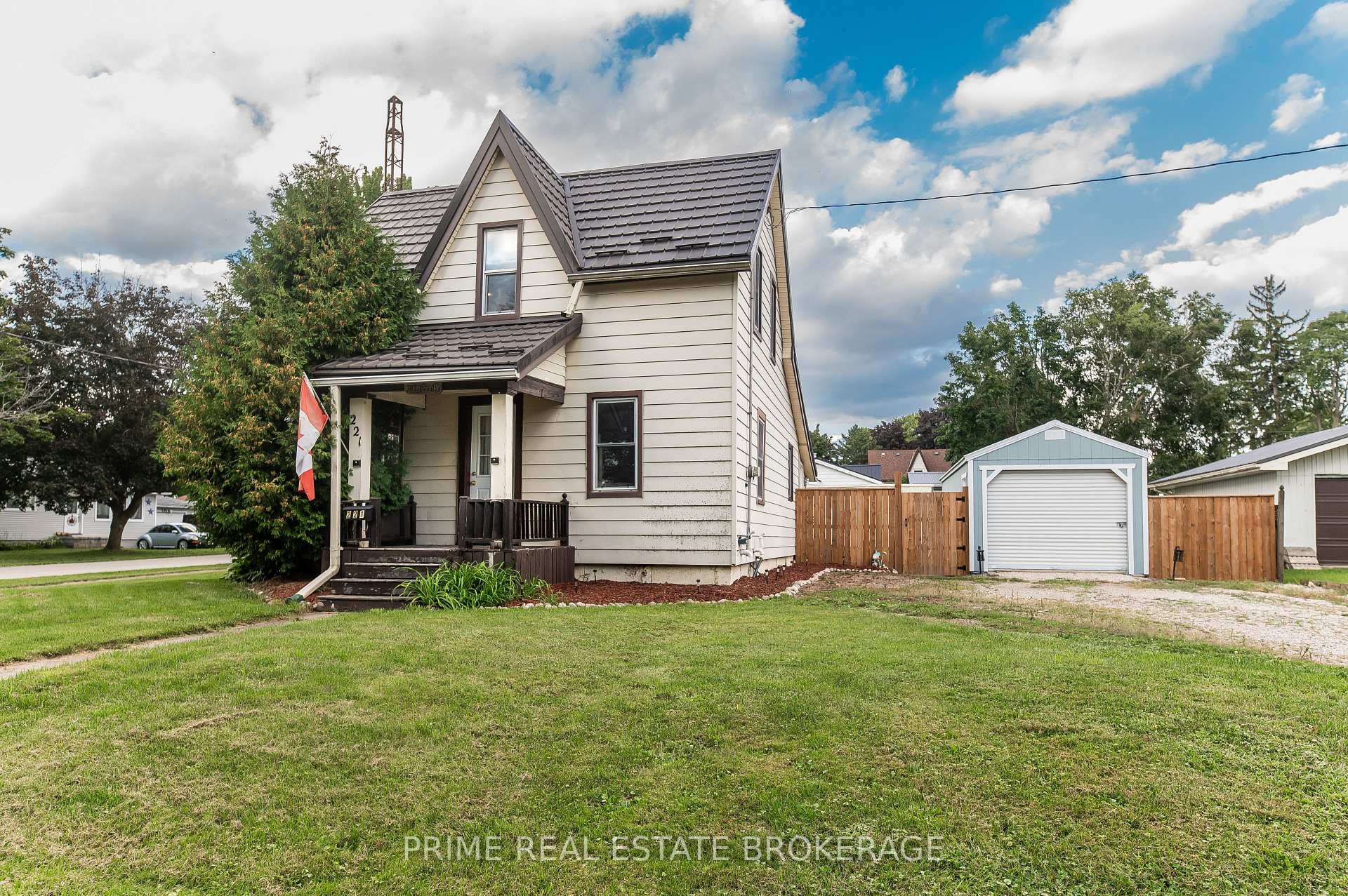 Photo of 221 Third Street