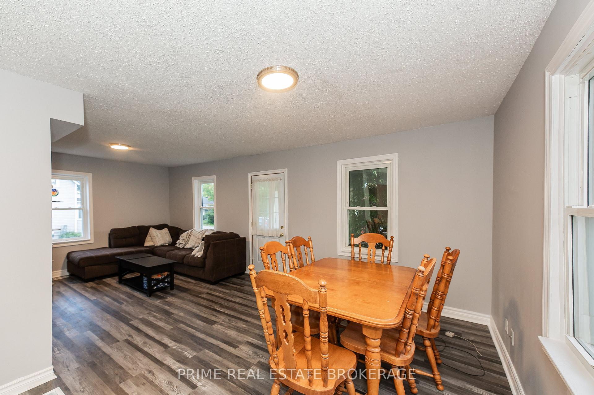 Photo 12 of 221 Third Street, West Elgin, Rodney — HOMEH
