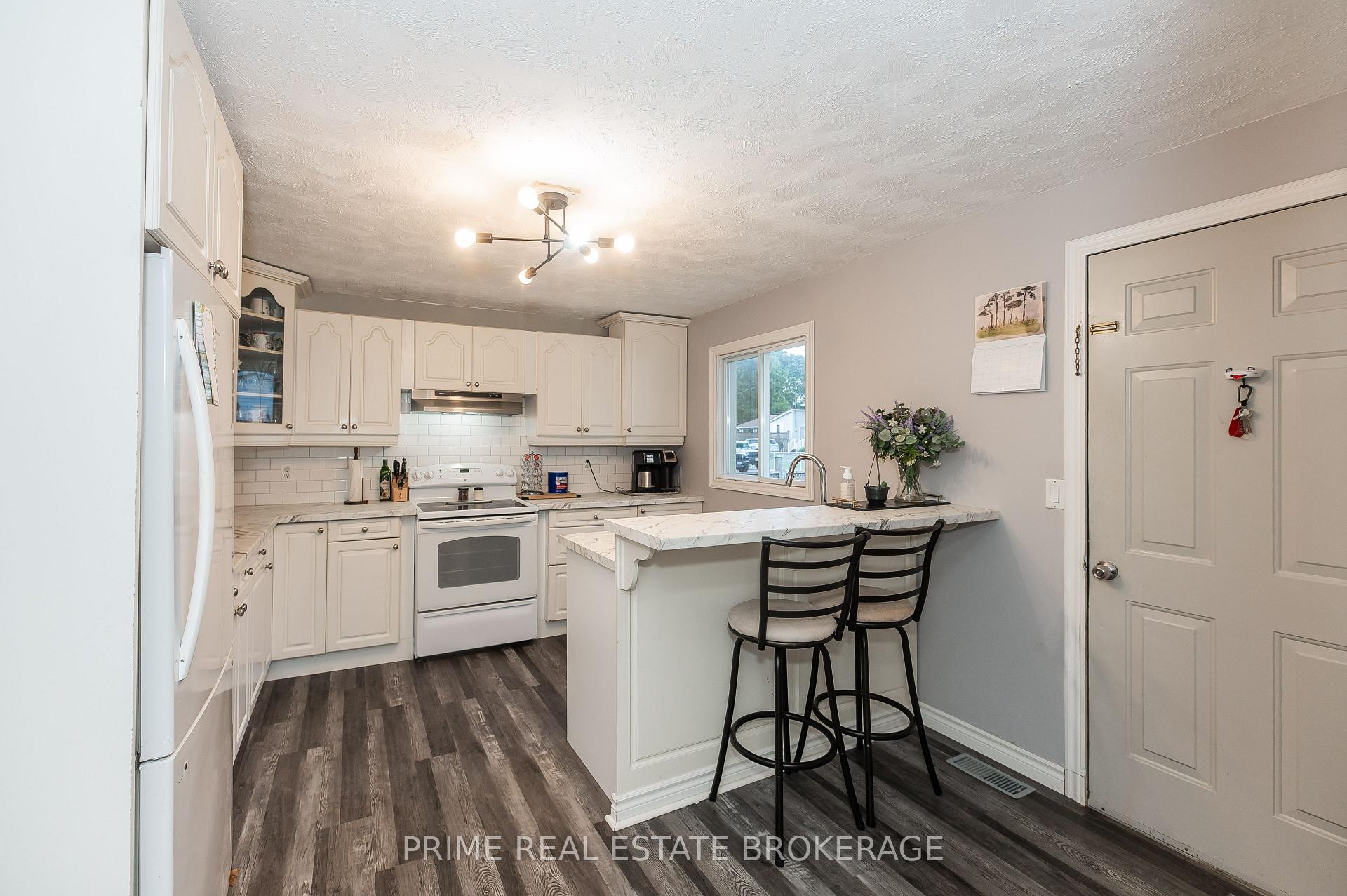 Photo 15 of 221 Third Street, West Elgin, Rodney — HOMEH