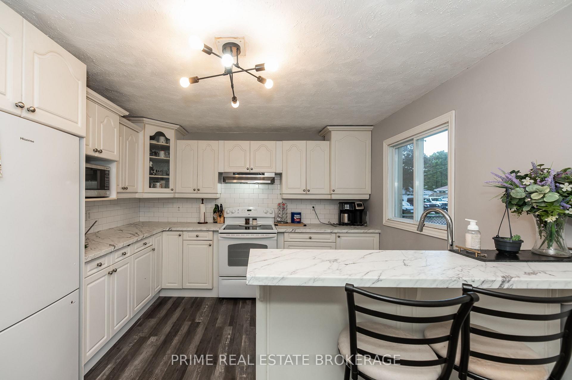 Photo 16 of 221 Third Street, West Elgin, Rodney — HOMEH