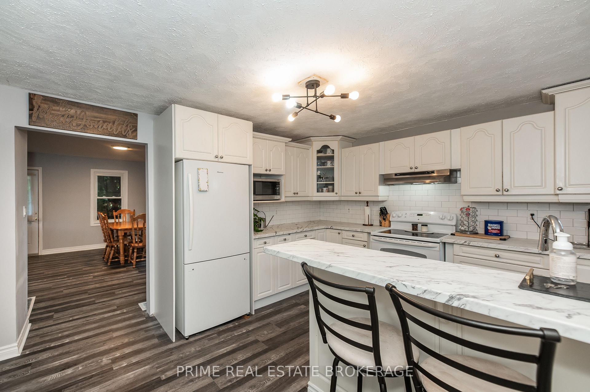 Photo 17 of 221 Third Street, West Elgin, Rodney — HOMEH