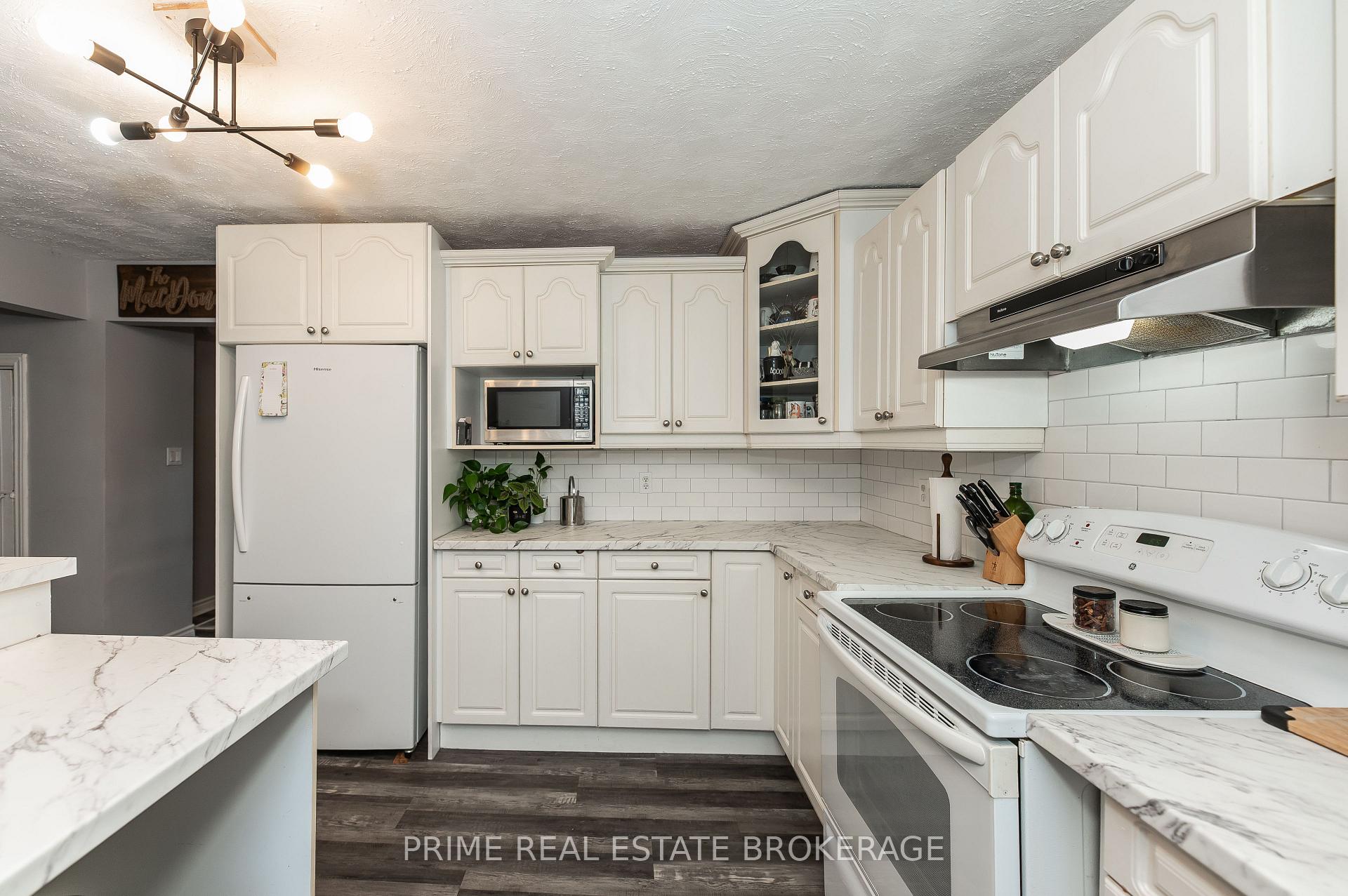 Photo 20 of 221 Third Street, West Elgin, Rodney — HOMEH