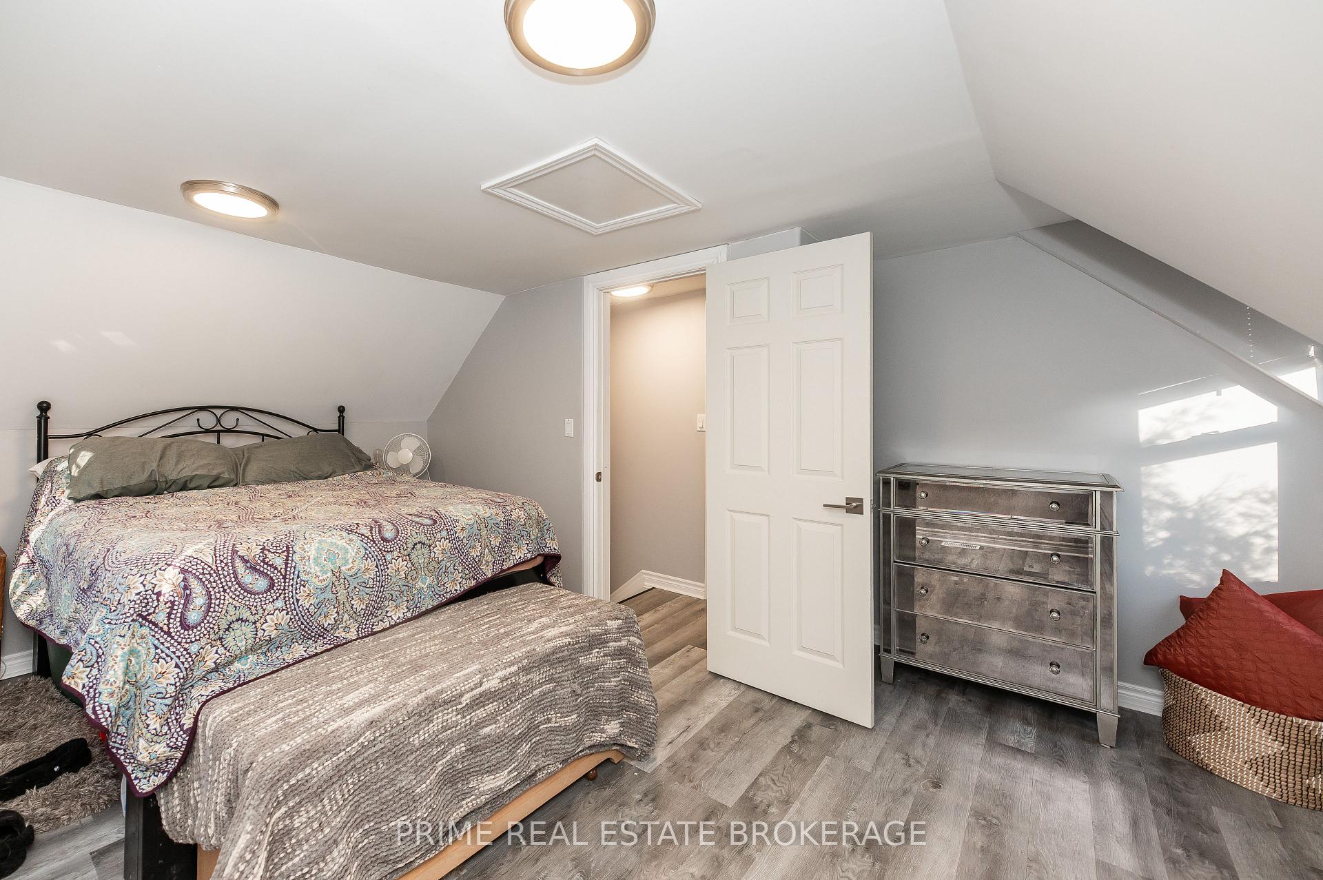 Photo 32 of 221 Third Street, West Elgin, Rodney — HOMEH