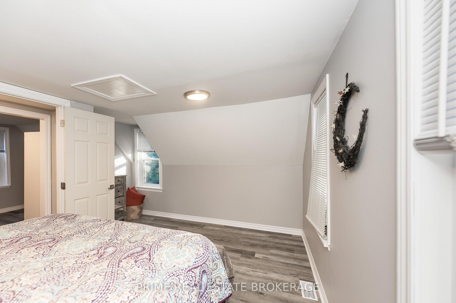 Photo 33 of 221 Third Street, West Elgin, Rodney — HOMEH