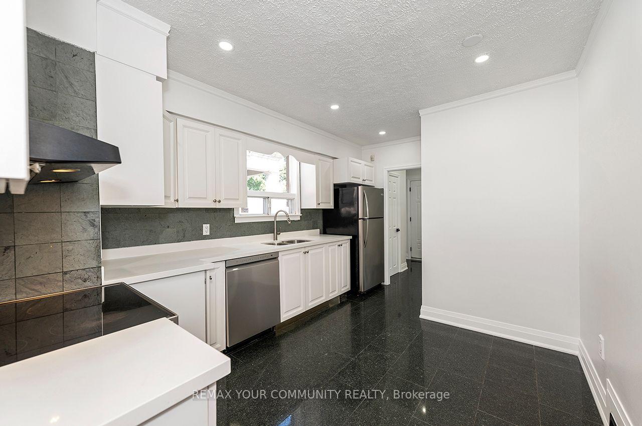 Photo 9 of 91 Mcgillivray Avenue, Toronto, Bedford Park-Nortown — HOMEH