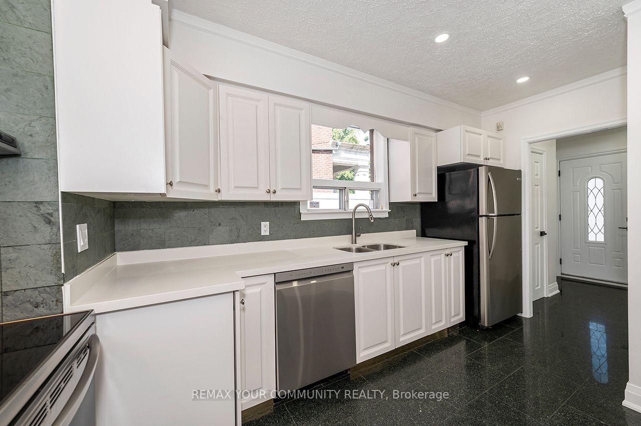 Photo 12 of 91 Mcgillivray Avenue, Toronto, Bedford Park-Nortown — HOMEH