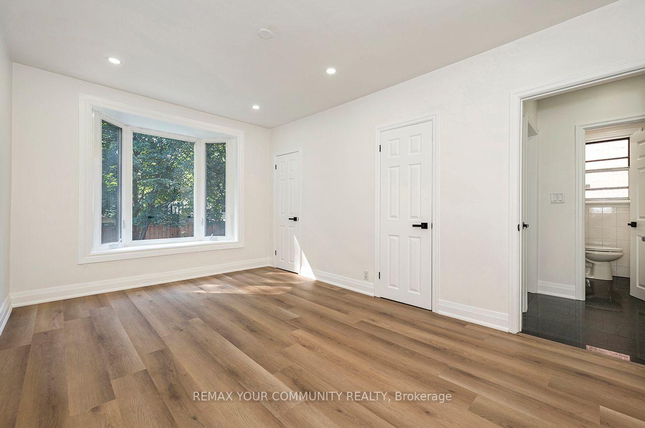 Photo 17 of 91 Mcgillivray Avenue, Toronto, Bedford Park-Nortown — HOMEH