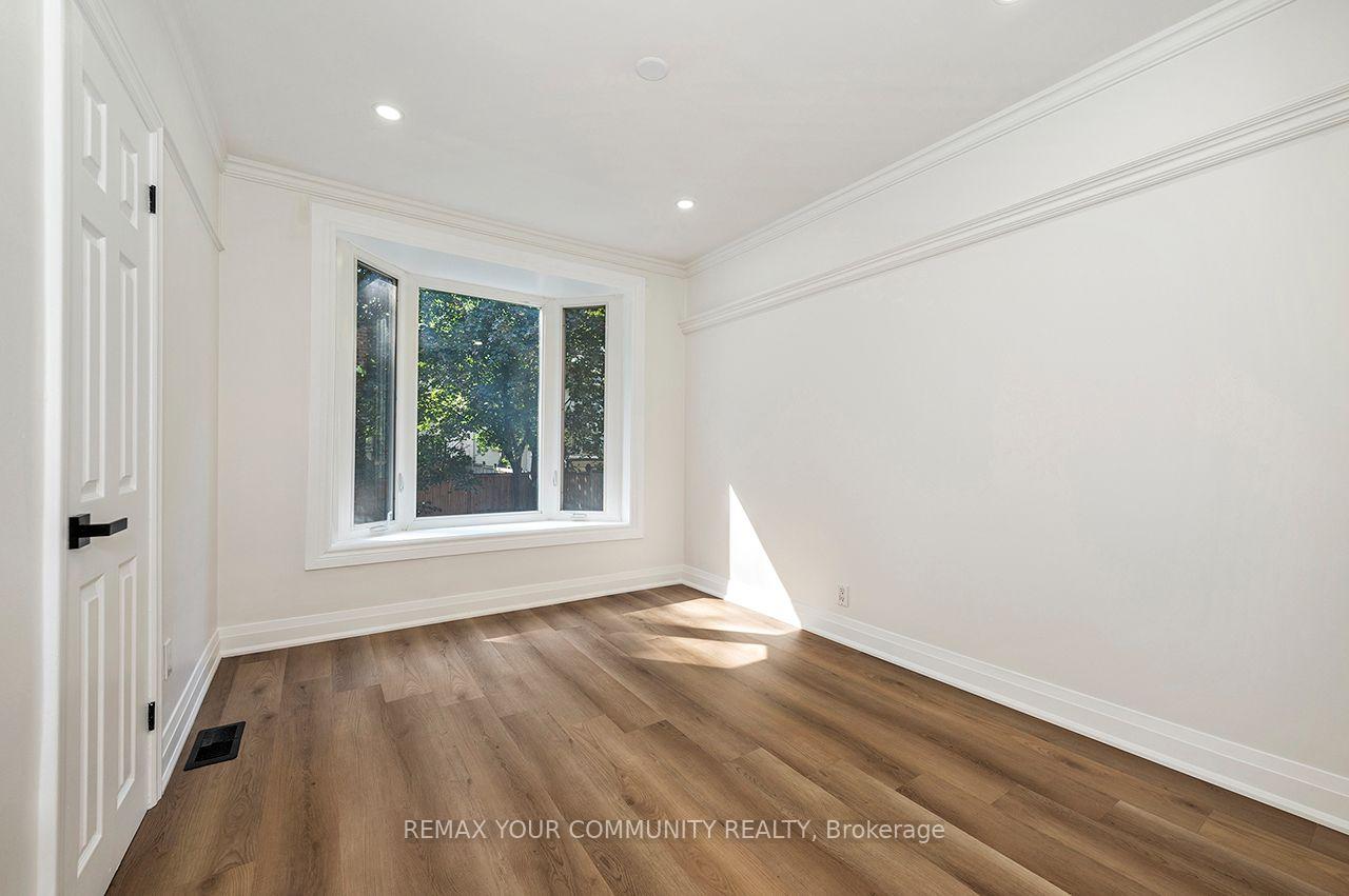 Photo 19 of 91 Mcgillivray Avenue, Toronto, Bedford Park-Nortown — HOMEH