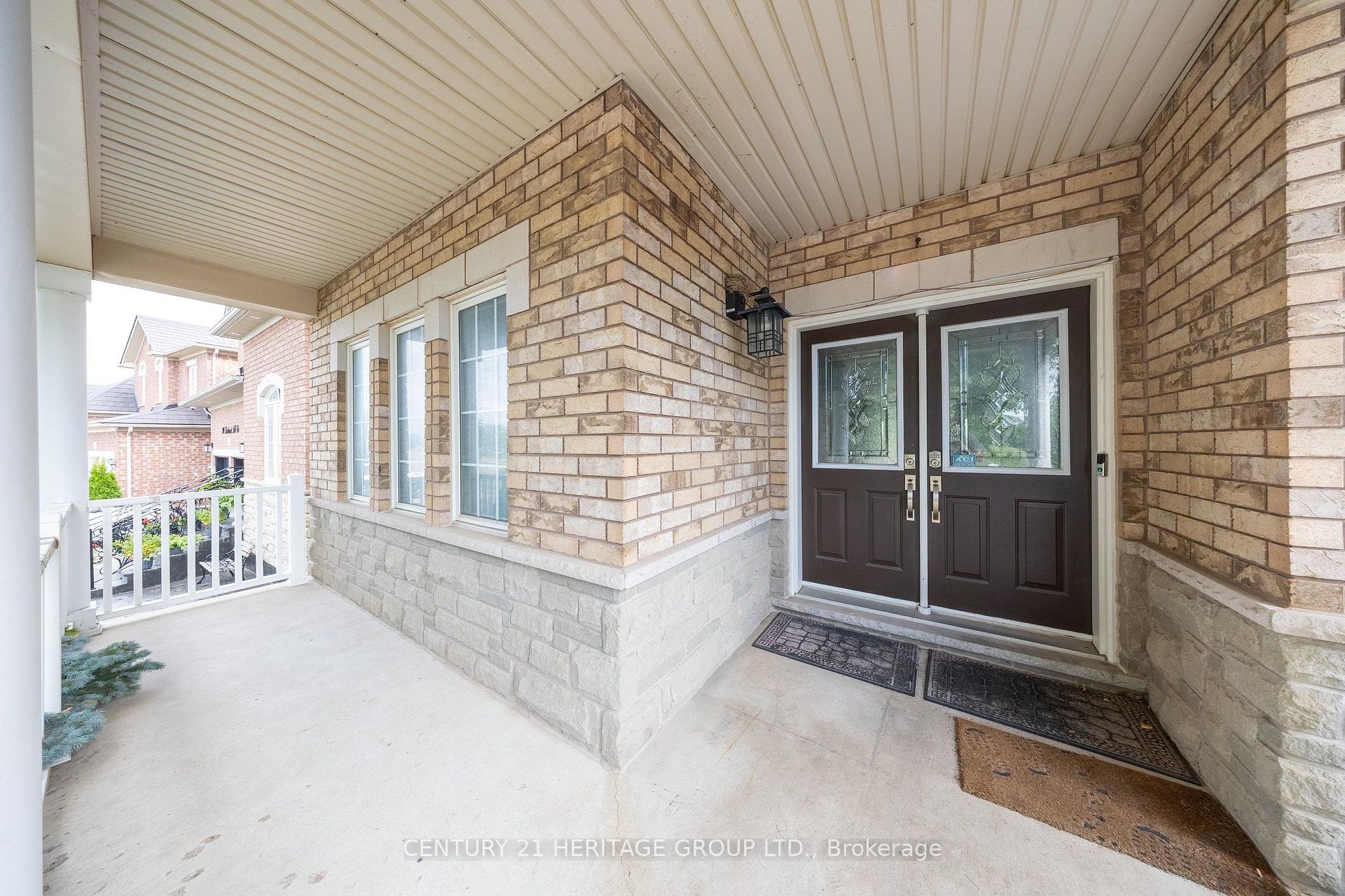 Photo 1 of Unit Main & 2nd, 92 Edenbrook Hill Drive, Brampton, Fletcher's Meadow — HOMEH