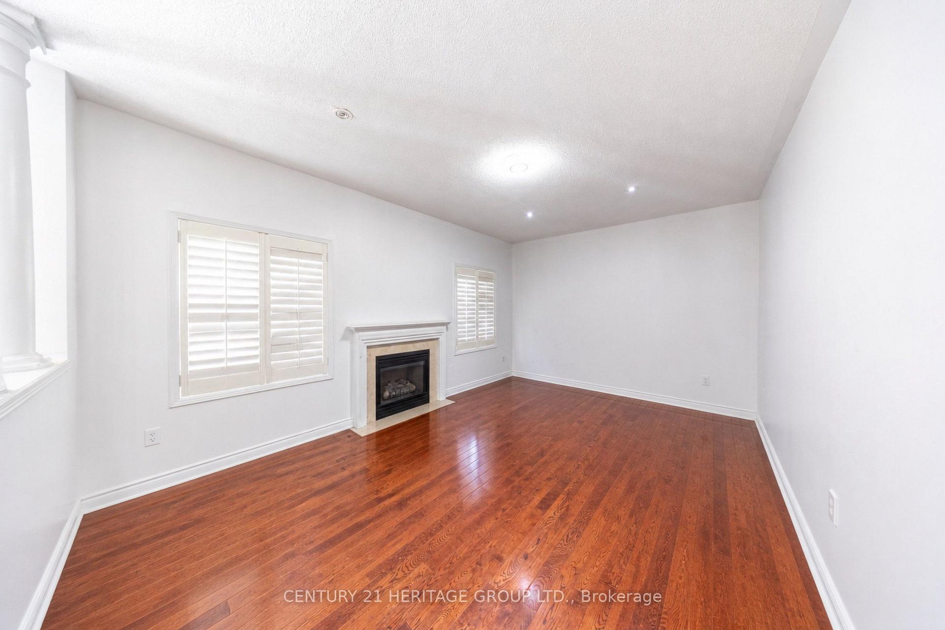 Photo 11 of Unit Main & 2nd, 92 Edenbrook Hill Drive, Brampton, Fletcher's Meadow — HOMEH