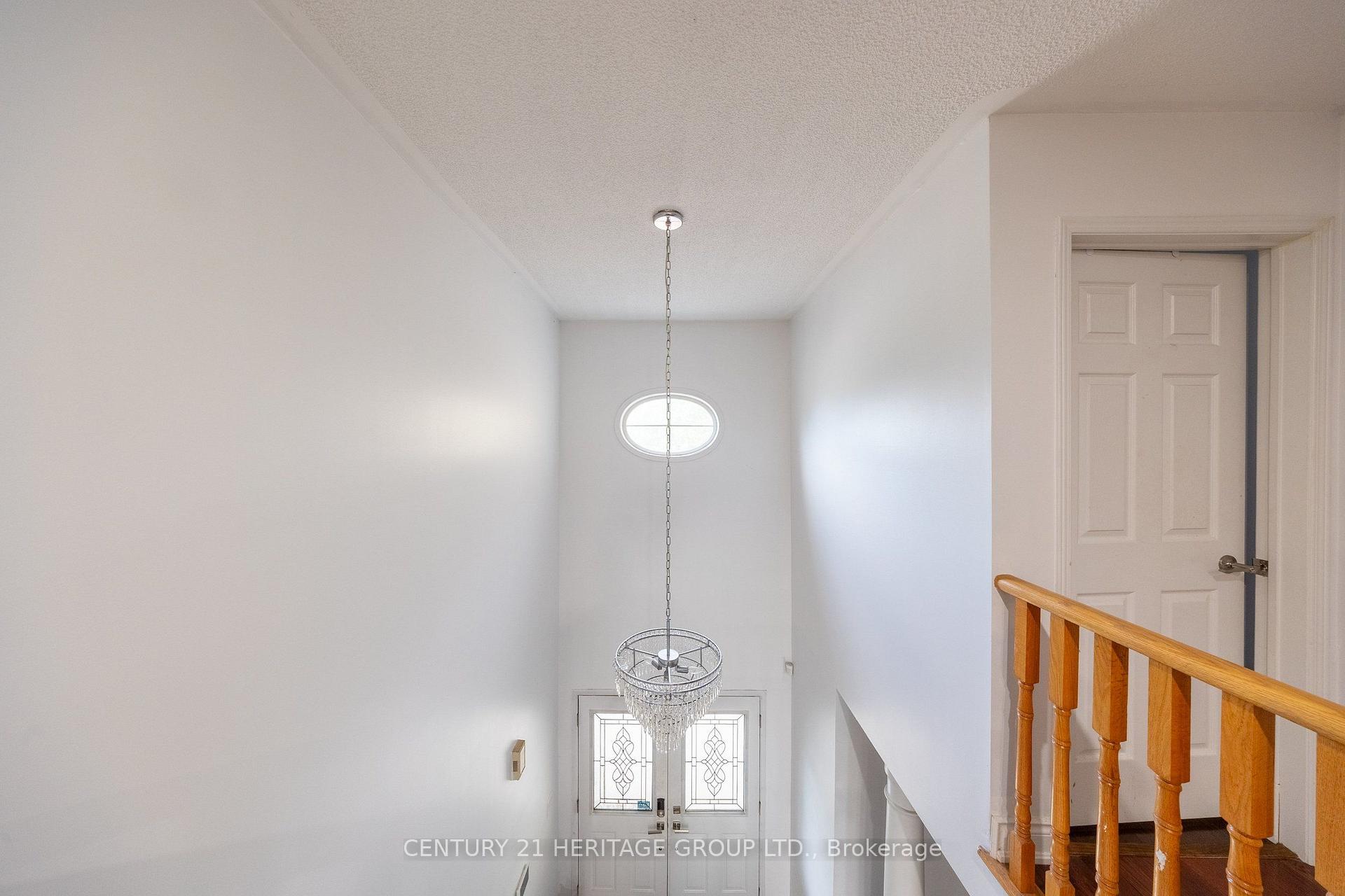 Photo 14 of Unit Main & 2nd, 92 Edenbrook Hill Drive, Brampton, Fletcher's Meadow — HOMEH