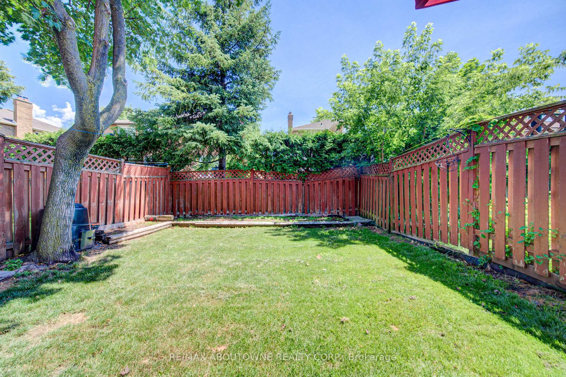 Photo 33 of 1140 Avondale Drive, Oakville, Wedgewood Creek — HOMEH