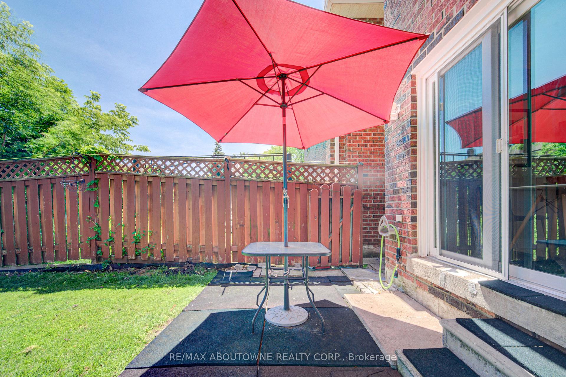 Photo 34 of 1140 Avondale Drive, Oakville, Wedgewood Creek — HOMEH