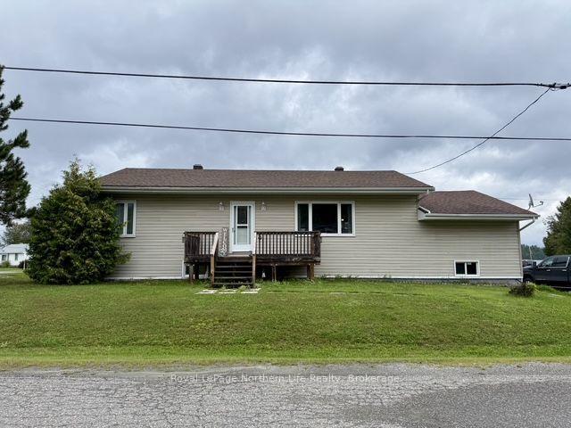 Photo 17 of 3 Cedar Avenue, Temagami — HOMEH