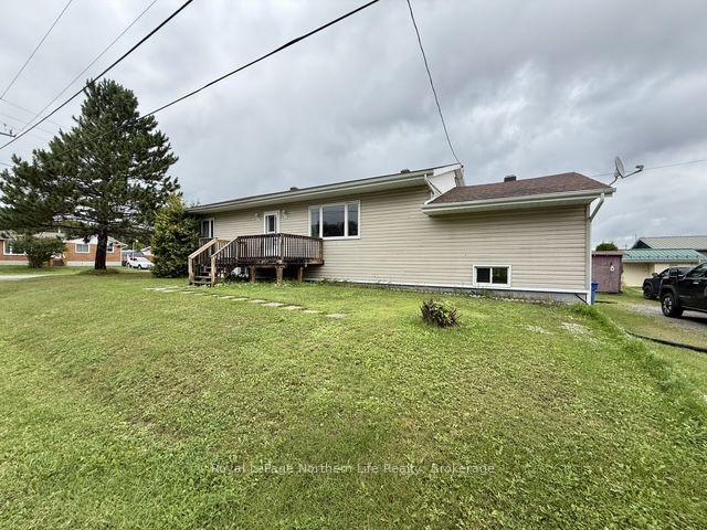 Photo 19 of 3 Cedar Avenue, Temagami — HOMEH