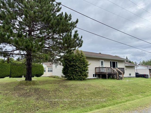 Photo 21 of 3 Cedar Avenue, Temagami — HOMEH