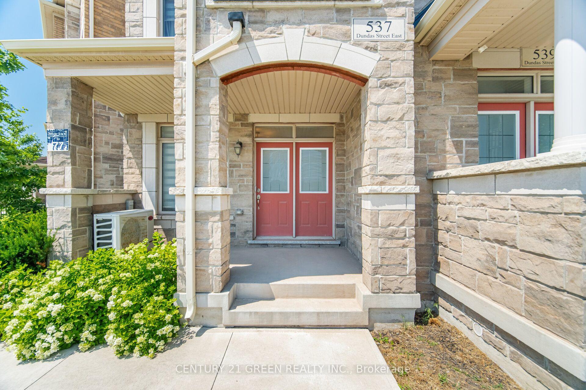 Front of 537 Dundas Street E