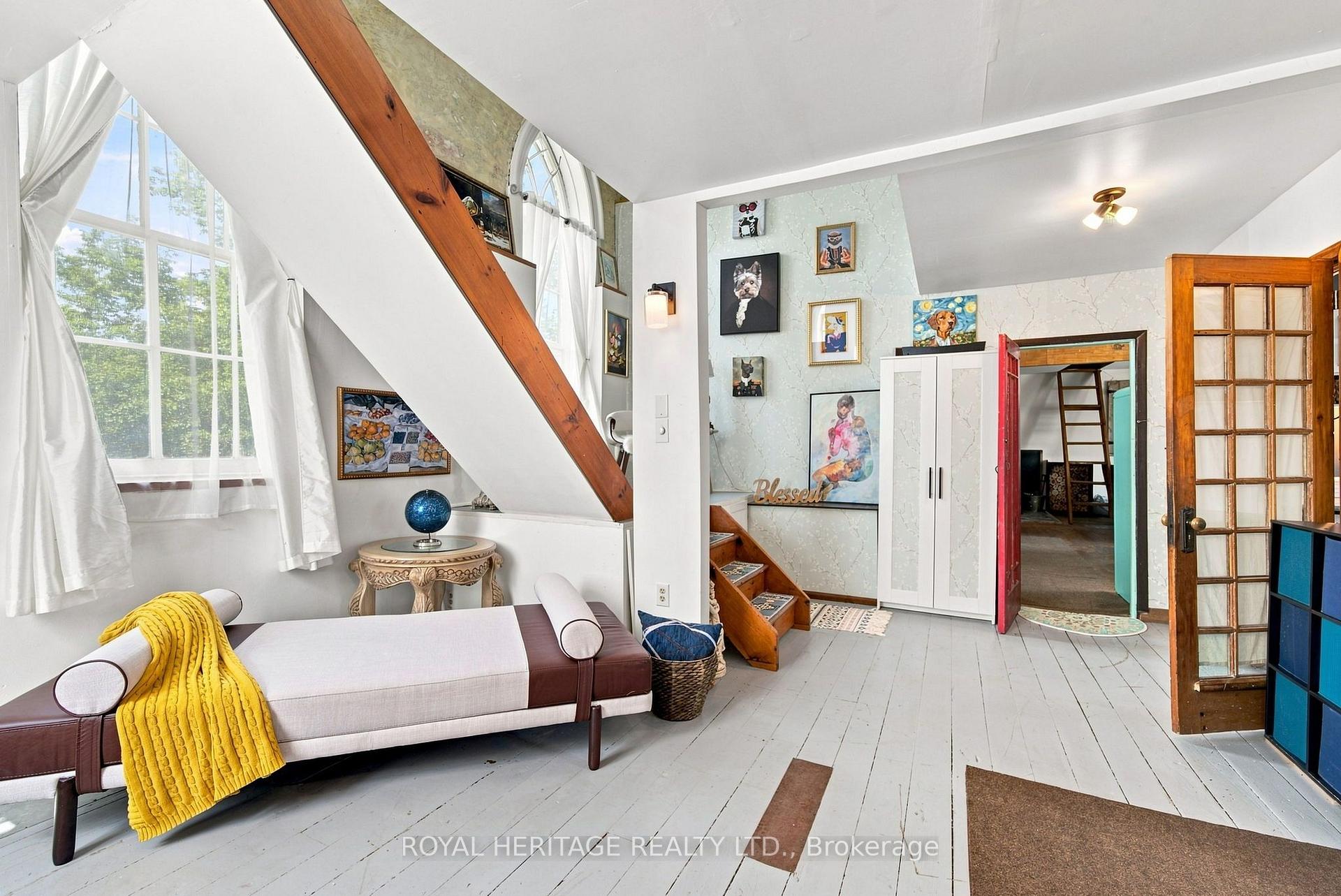 Photo 8 of 13 Richmond Street E, Kawartha Lakes, Bexley — HOMEH
