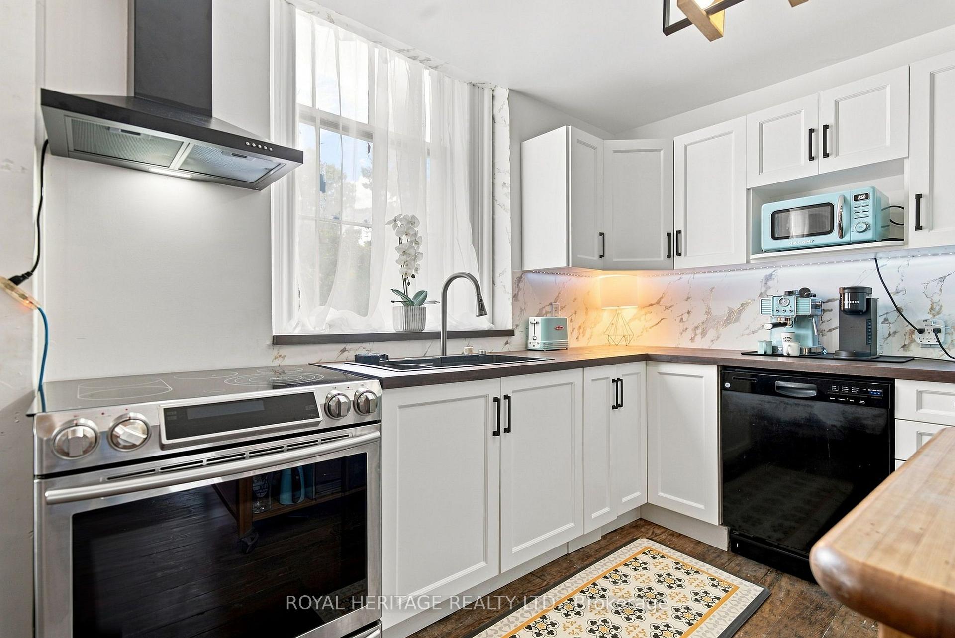 Photo 18 of 13 Richmond Street E, Kawartha Lakes, Bexley — HOMEH