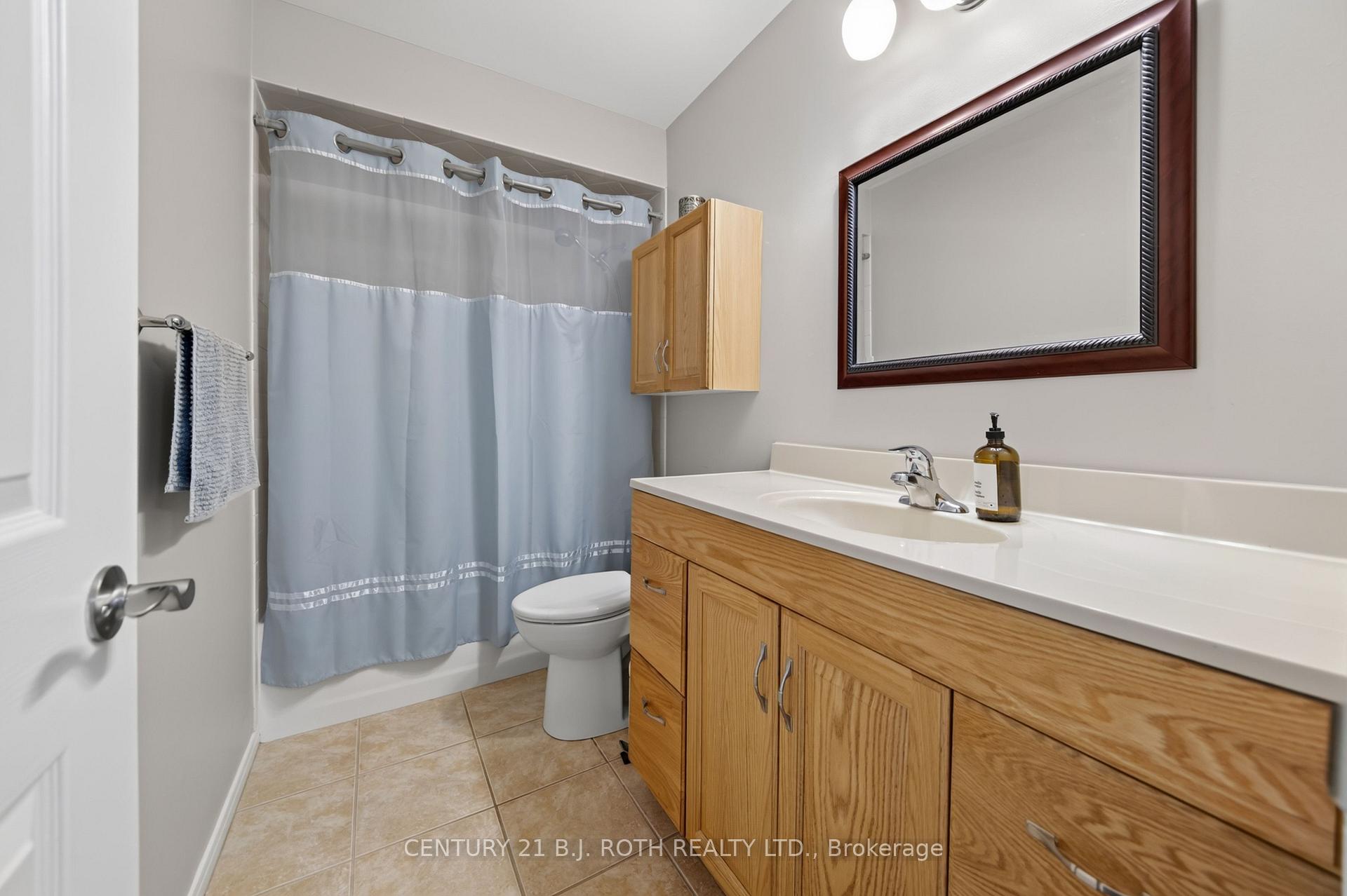 Photo 13 of 23 Carter Crescent, Orillia — HOMEH