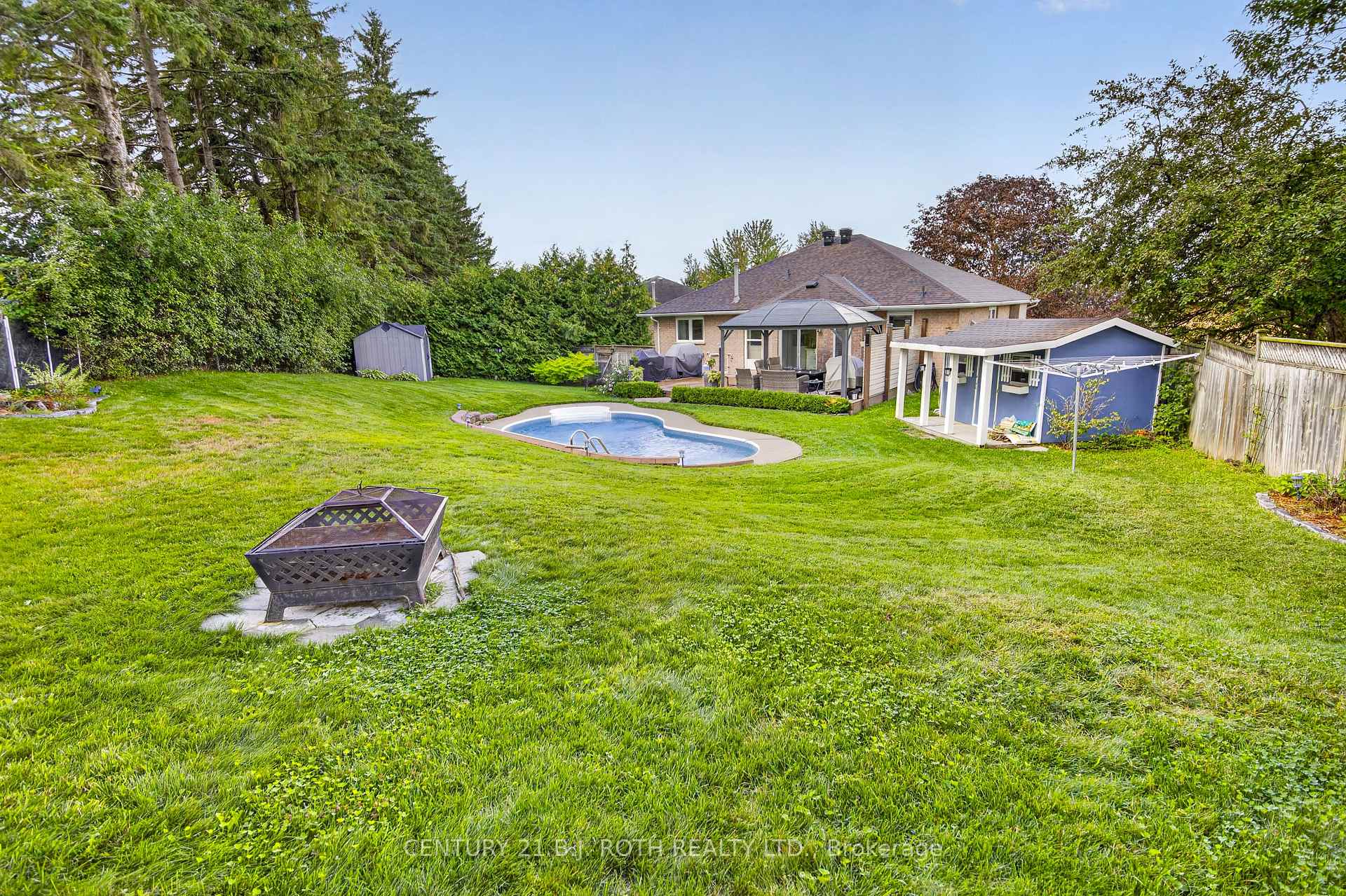 Photo 25 of 23 Carter Crescent, Orillia — HOMEH