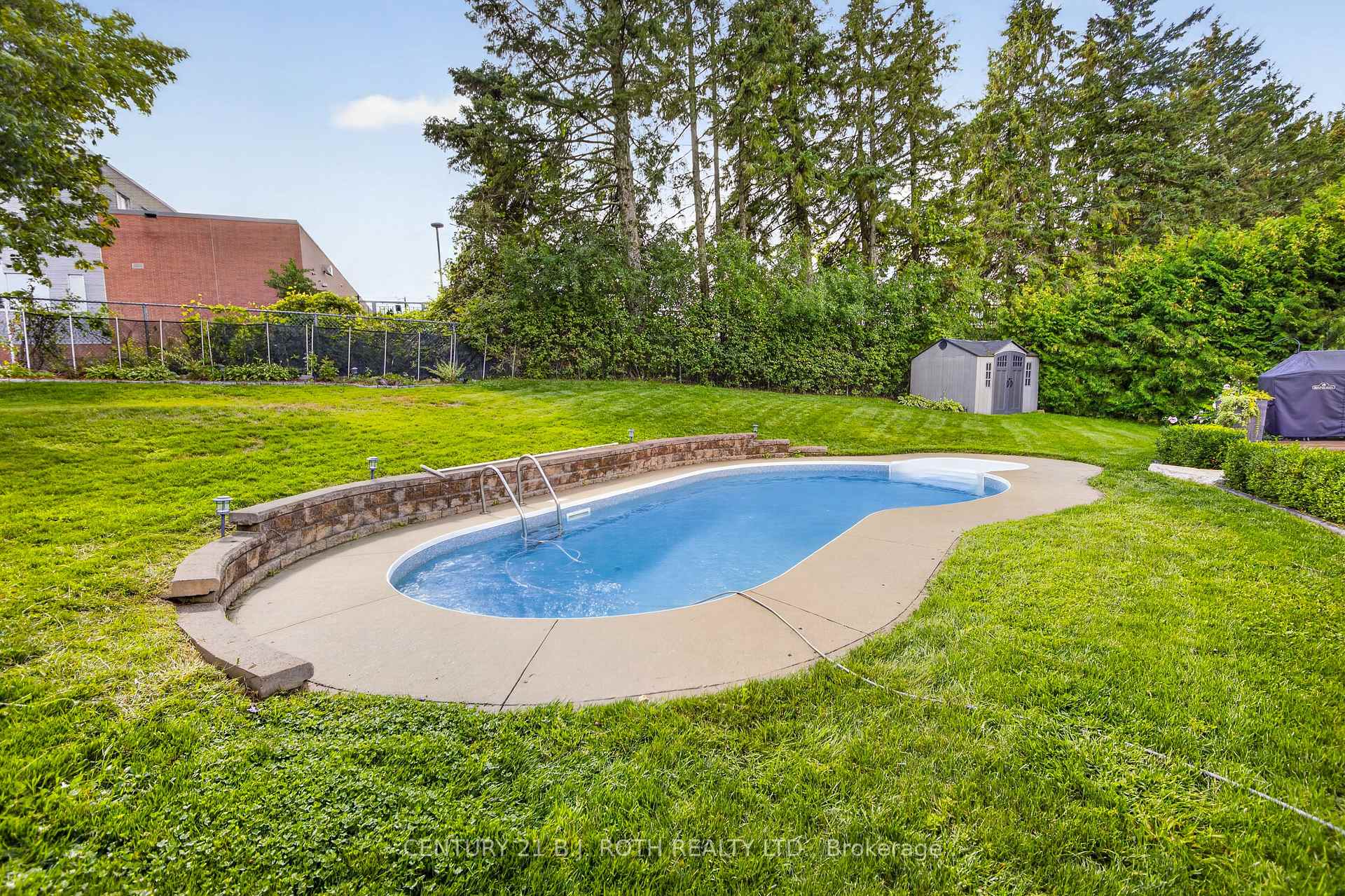 Photo 27 of 23 Carter Crescent, Orillia — HOMEH
