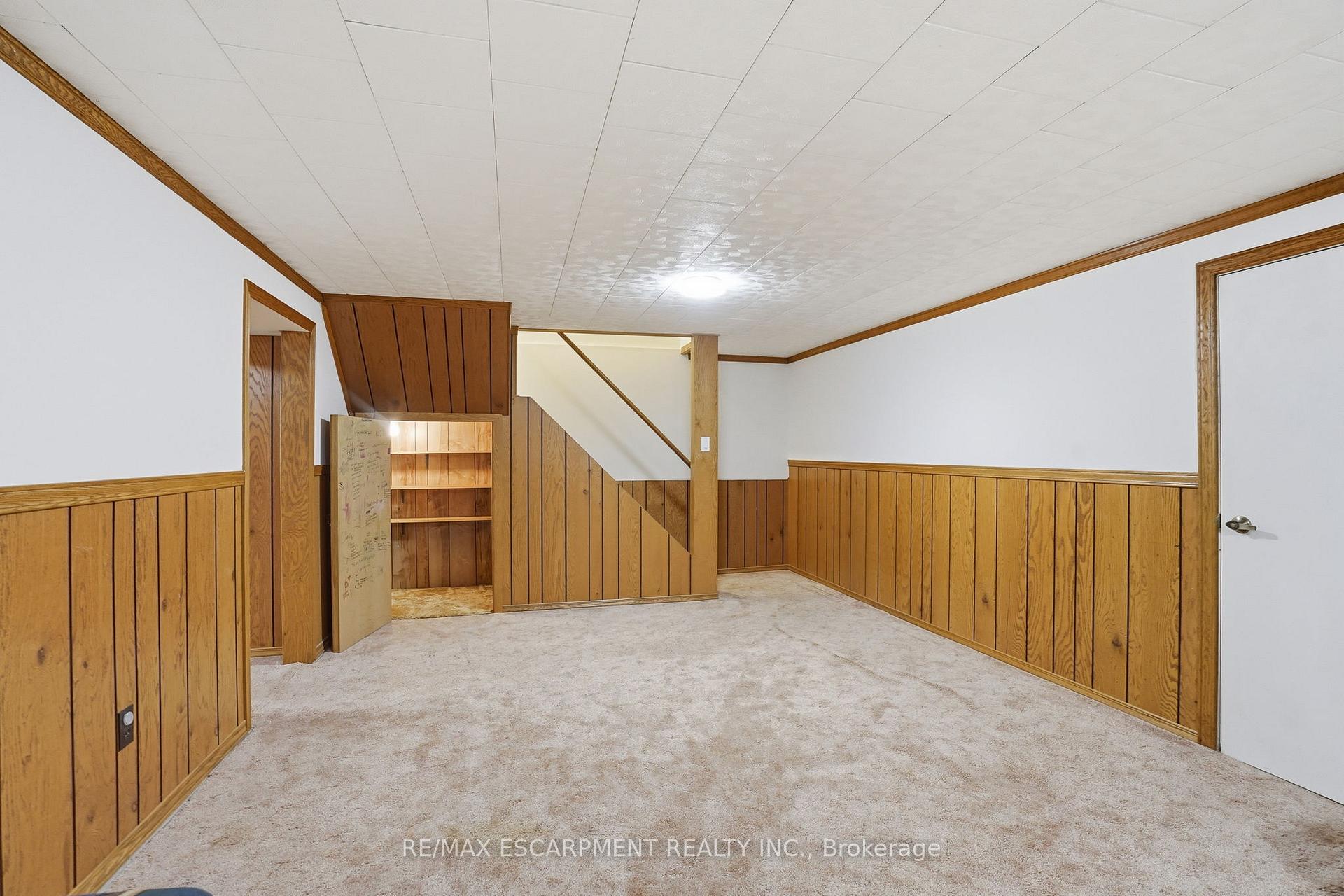 Photo 36 of 57 Neil Avenue, Hamilton, Stoney Creek — HOMEH