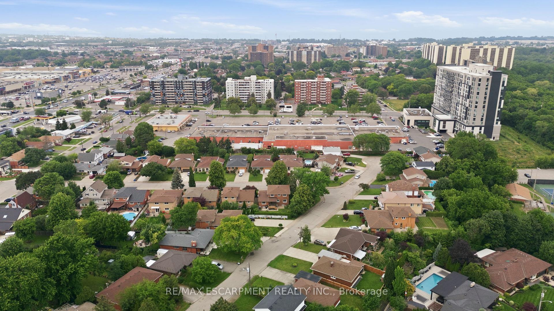 Photo 50 of 57 Neil Avenue, Hamilton, Stoney Creek — HOMEH
