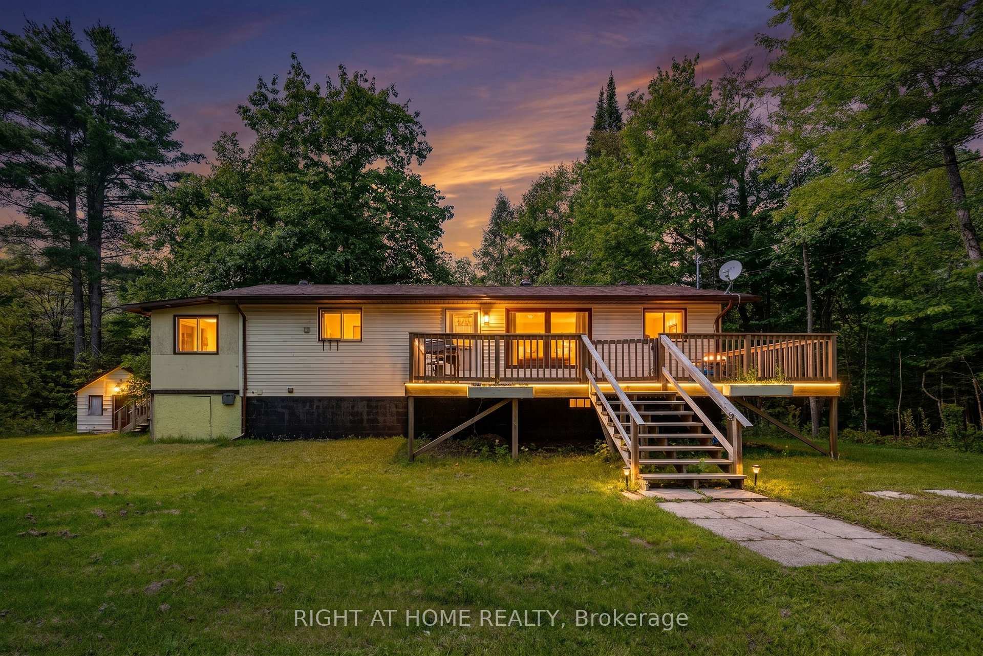 Photo 1 of 31 Morrison Street, Kawartha Lakes, Laxton/Digby/Longford — HOMEH