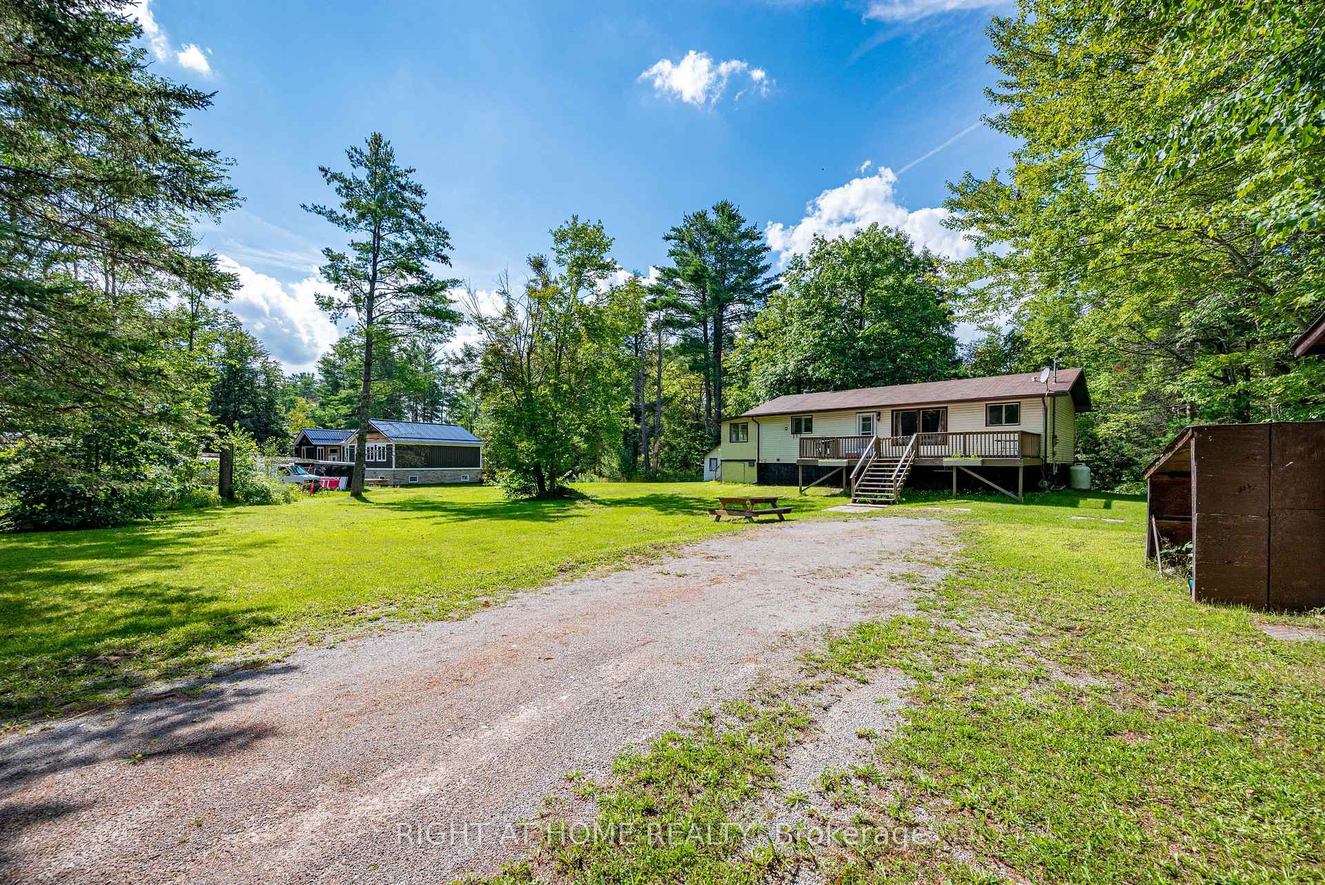 Photo 13 of 31 Morrison Street, Kawartha Lakes, Laxton/Digby/Longford — HOMEH