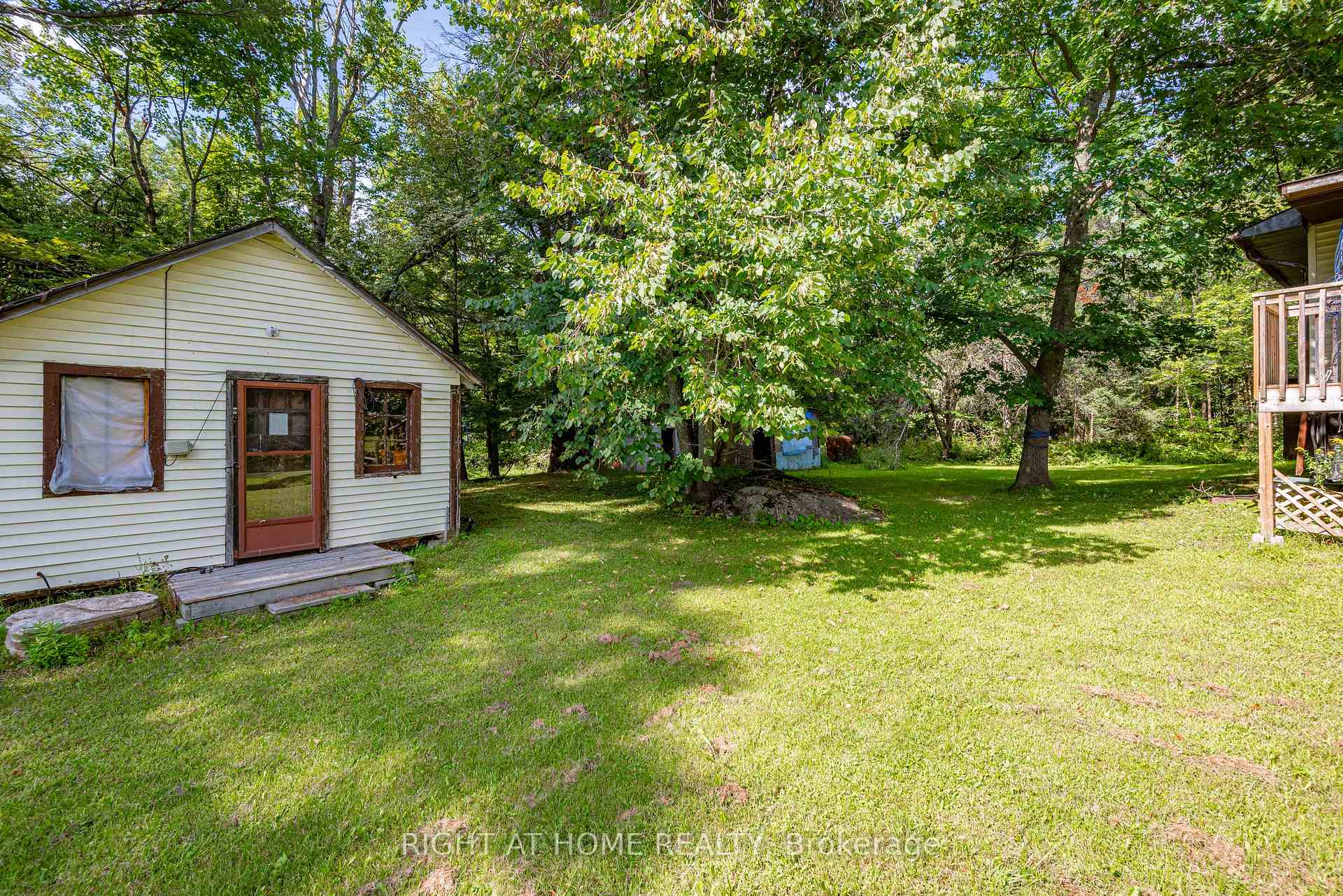Photo 16 of 31 Morrison Street, Kawartha Lakes, Laxton/Digby/Longford — HOMEH