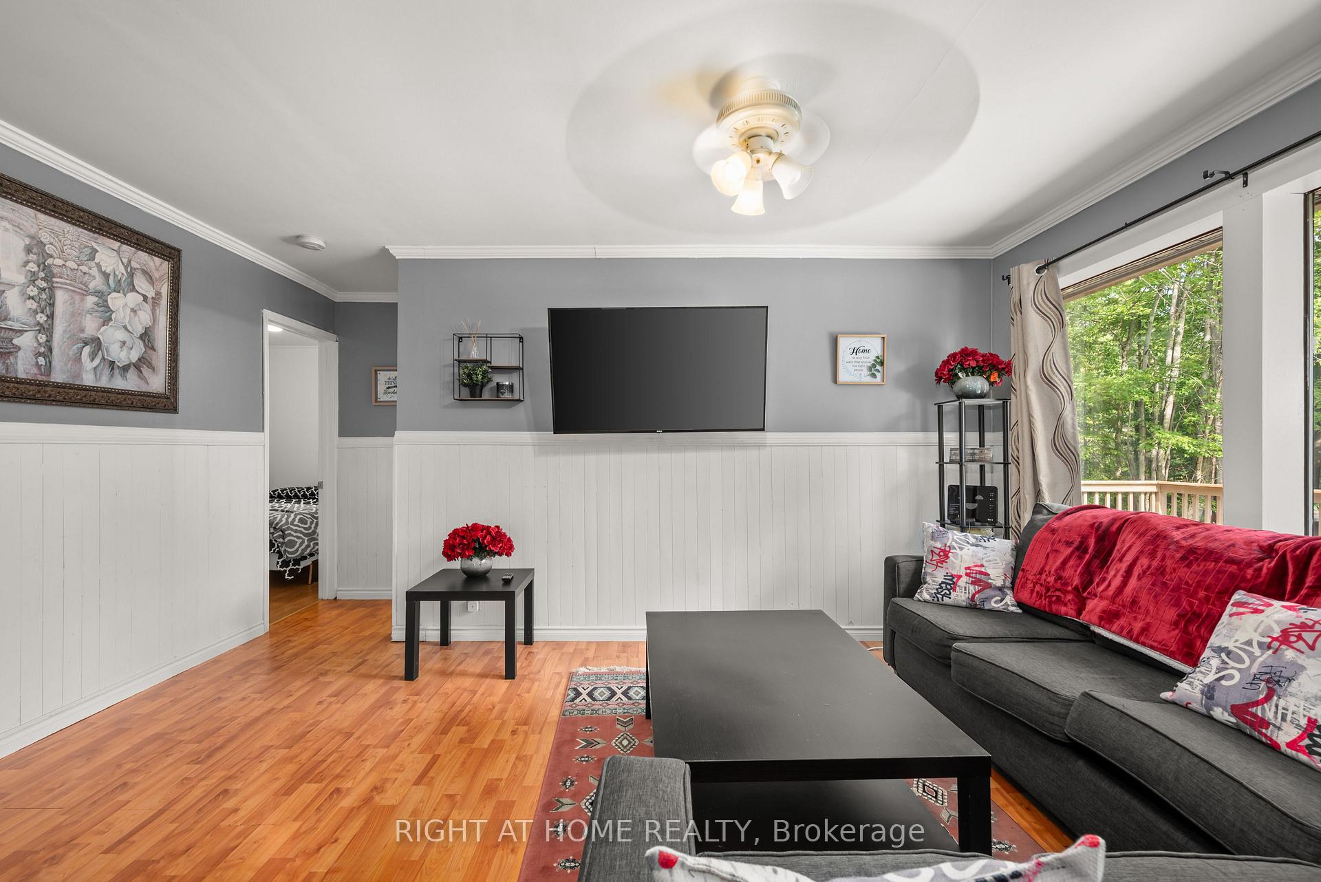 Photo 25 of 31 Morrison Street, Kawartha Lakes, Laxton/Digby/Longford — HOMEH