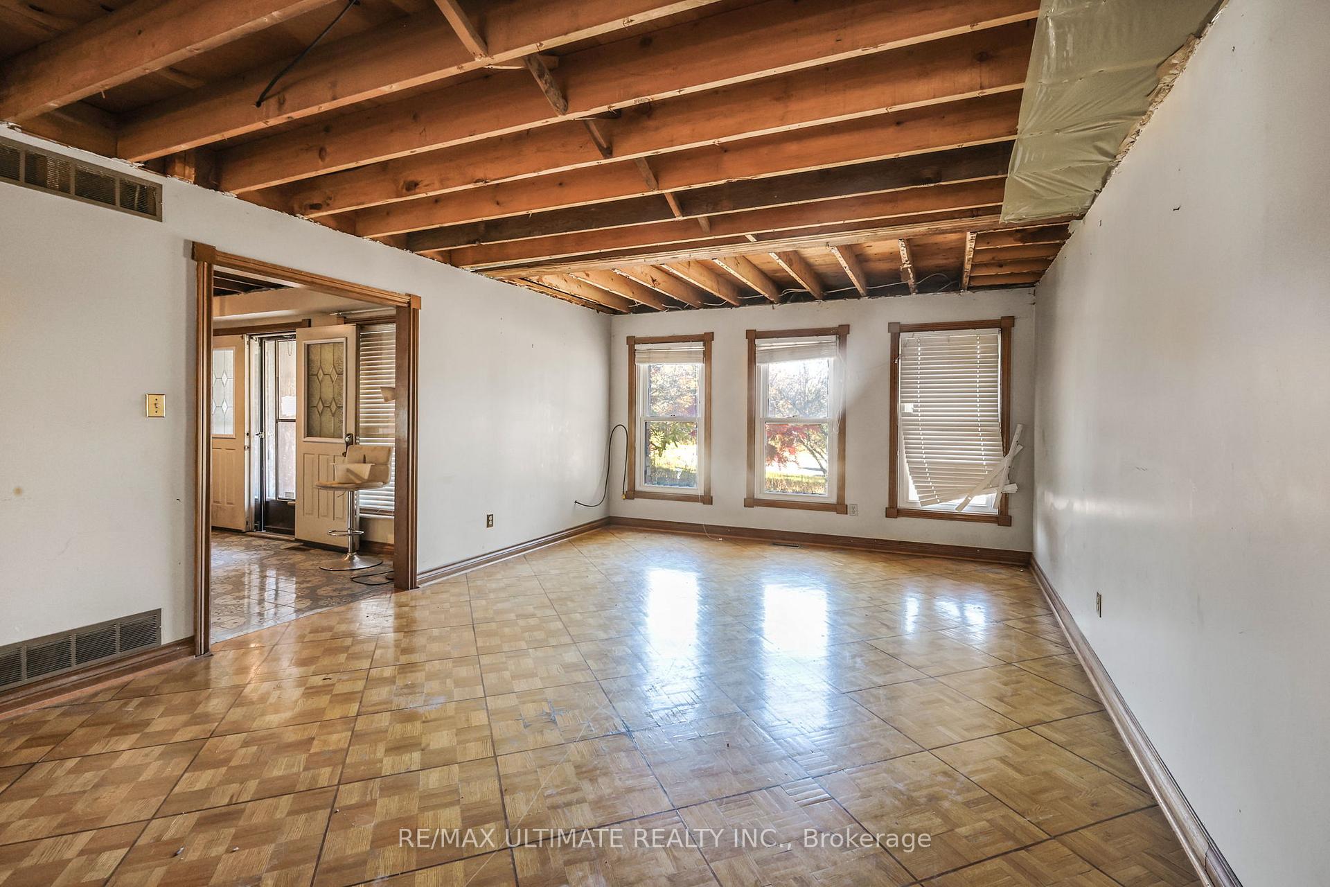 Photo 7 of 1010 Ritson Road N, Oshawa, Central — HOMEH