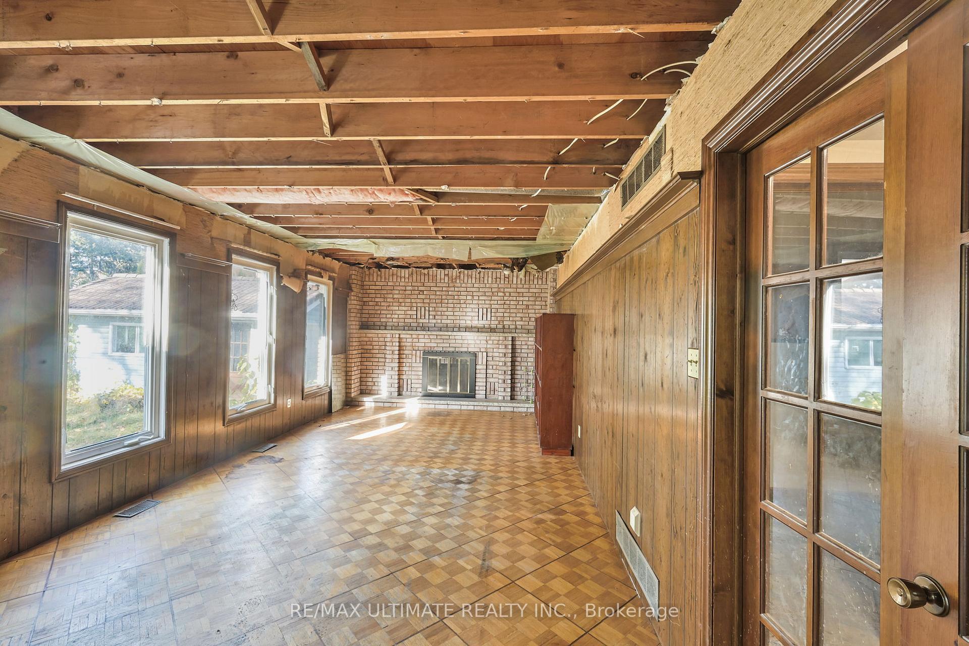 Photo 13 of 1010 Ritson Road N, Oshawa, Central — HOMEH