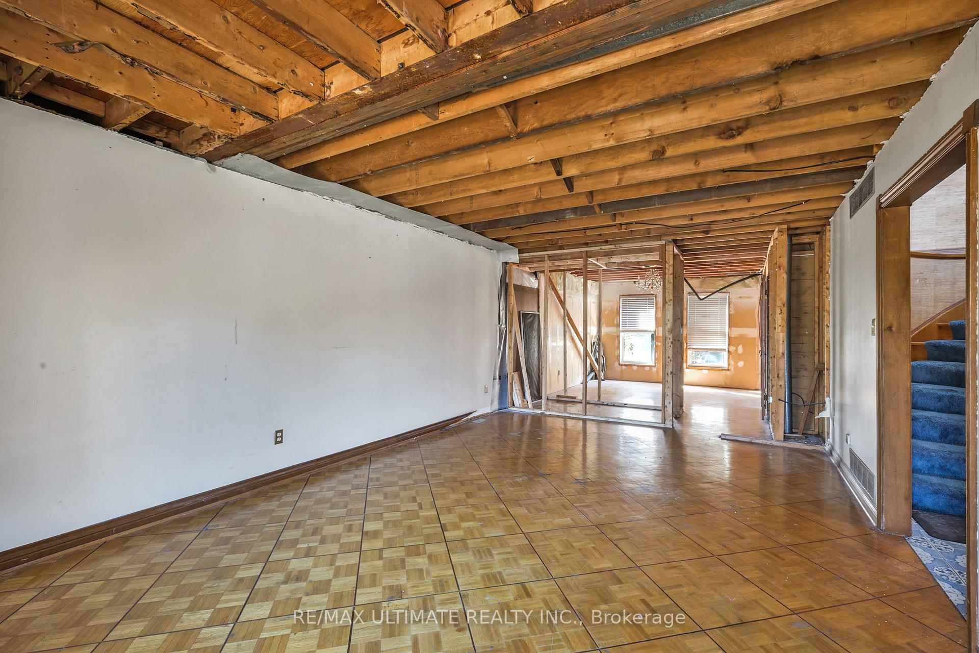 Photo 16 of 1010 Ritson Road N, Oshawa, Central — HOMEH