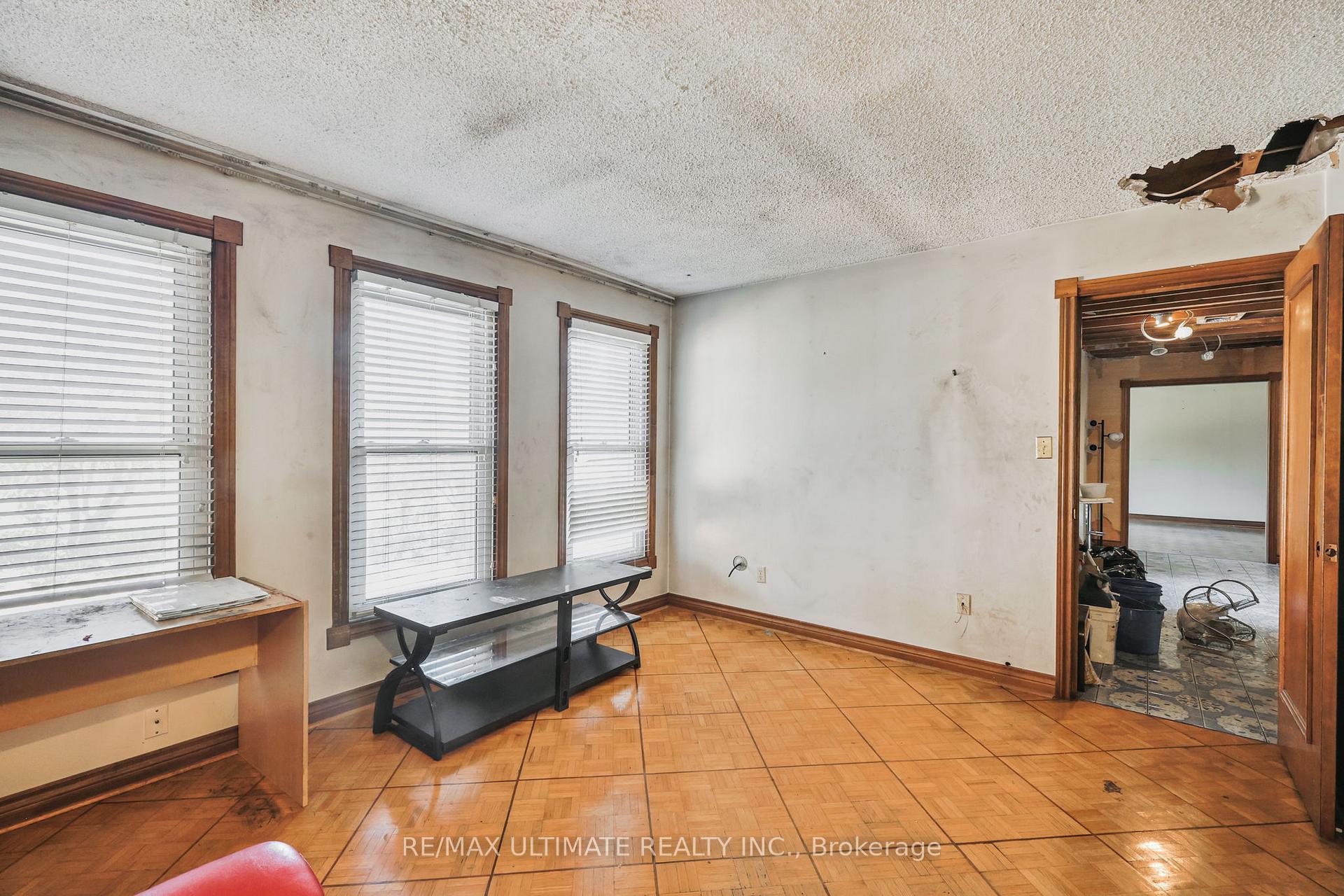 Photo 20 of 1010 Ritson Road N, Oshawa, Central — HOMEH