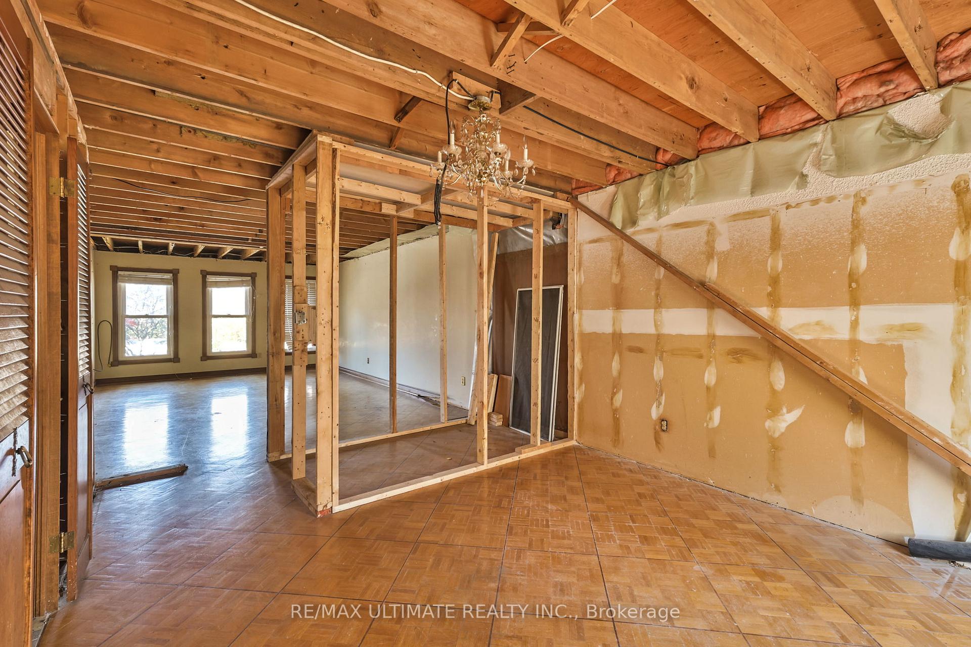 Photo 22 of 1010 Ritson Road N, Oshawa, Central — HOMEH