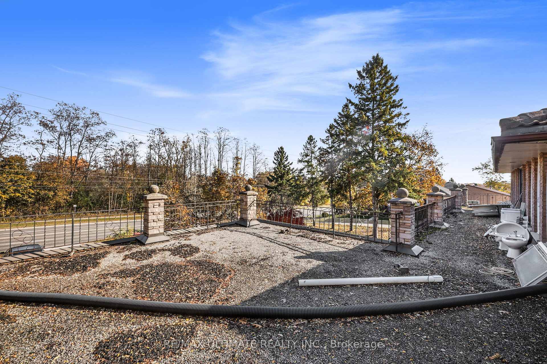 Photo 25 of 1010 Ritson Road N, Oshawa, Central — HOMEH