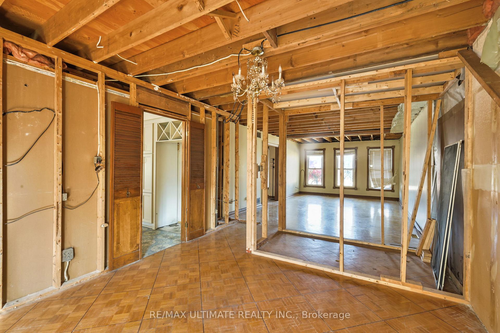 Photo 30 of 1010 Ritson Road N, Oshawa, Central — HOMEH