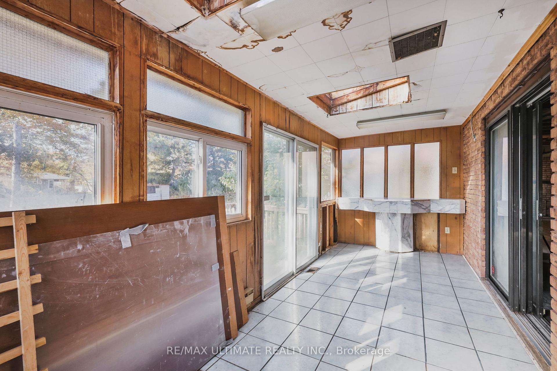 Photo 33 of 1010 Ritson Road N, Oshawa, Central — HOMEH