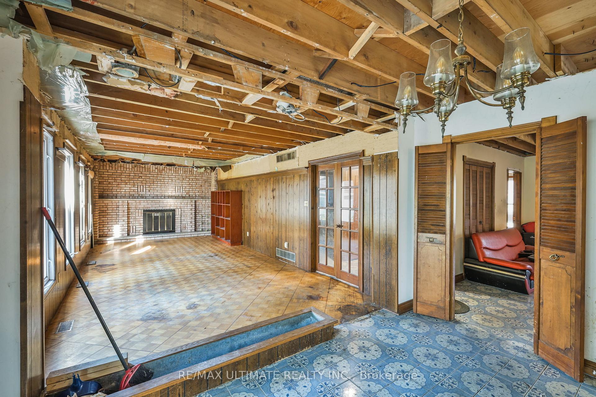 Photo 35 of 1010 Ritson Road N, Oshawa, Central — HOMEH