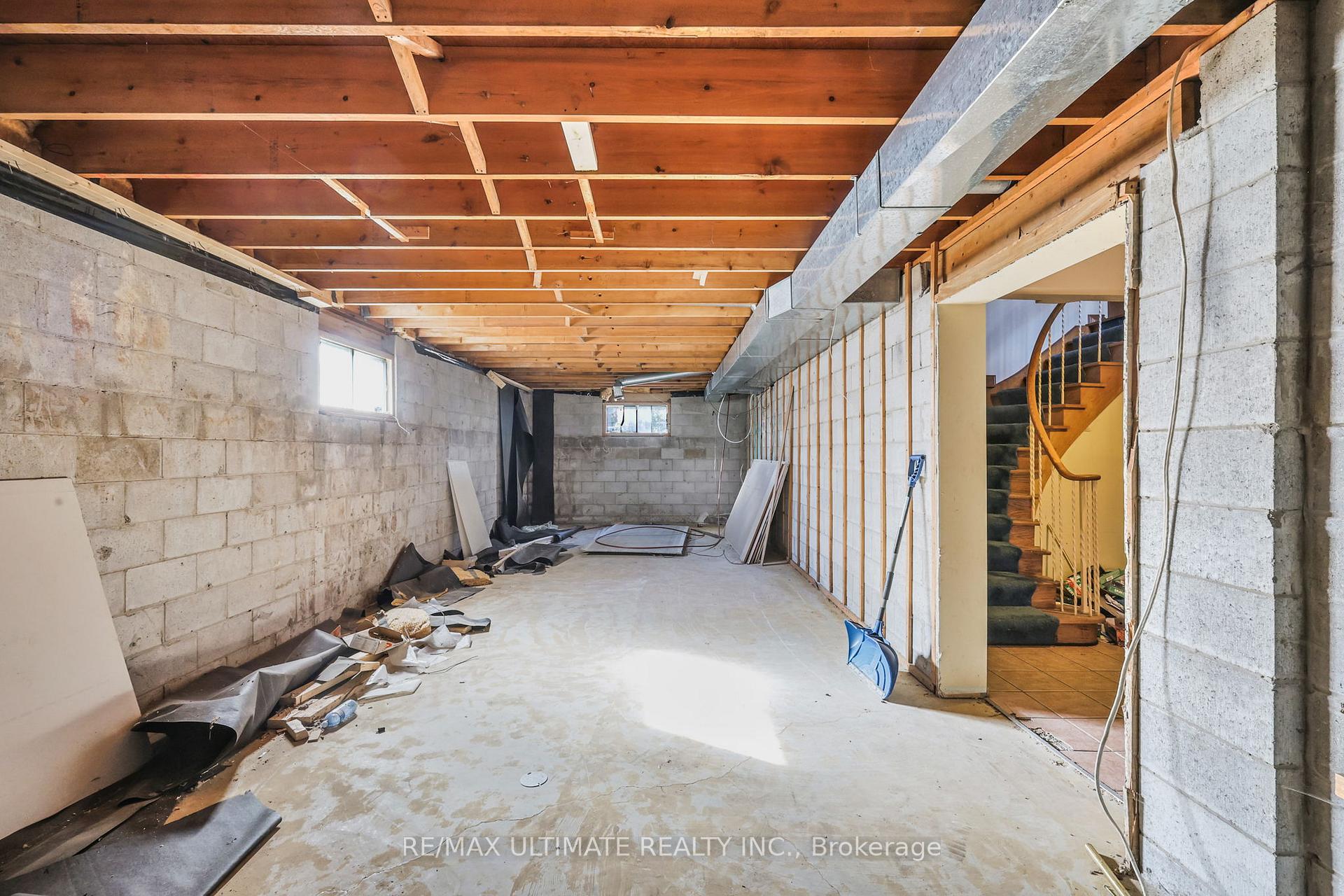 Photo 37 of 1010 Ritson Road N, Oshawa, Central — HOMEH
